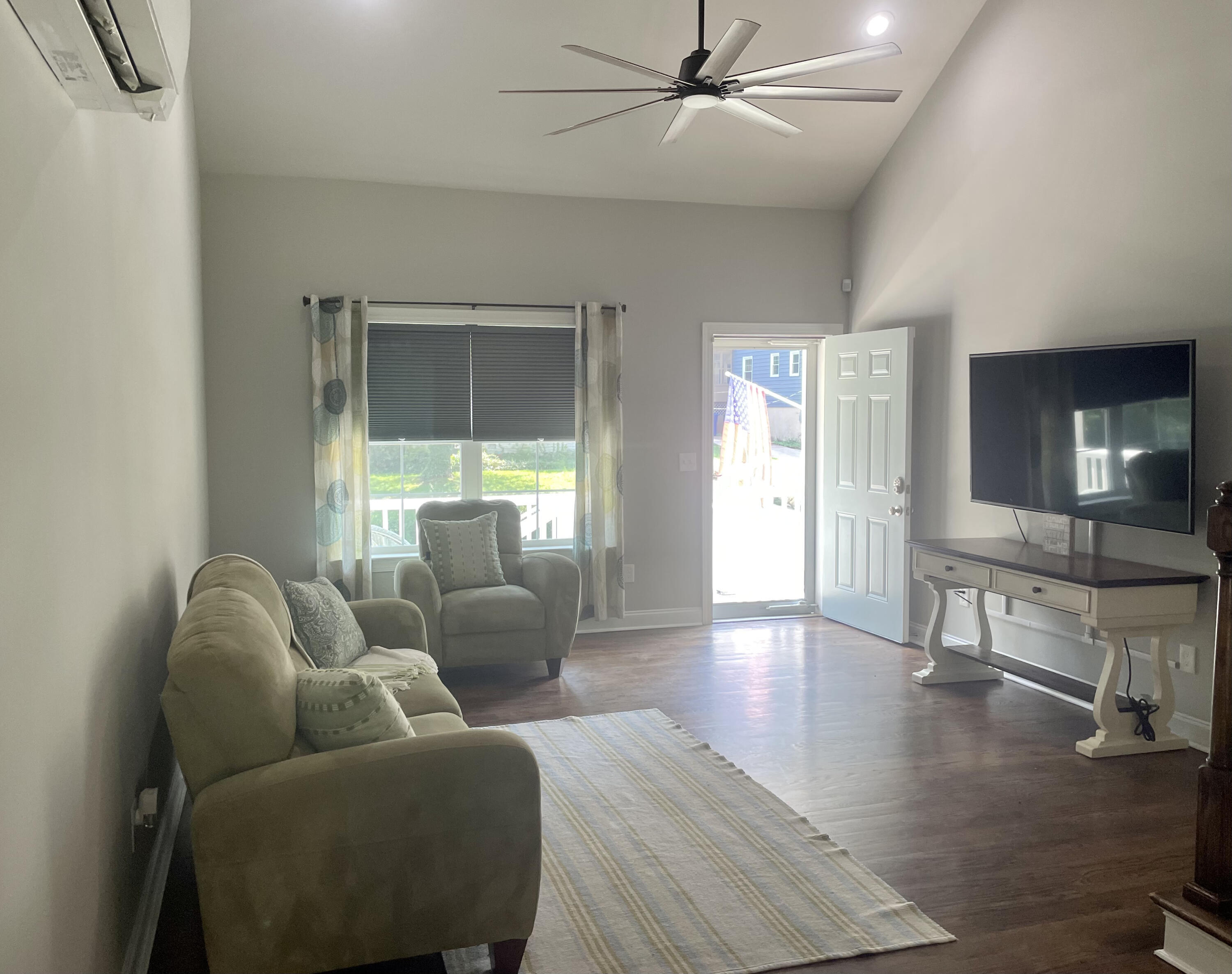 3363 Van Buren Street