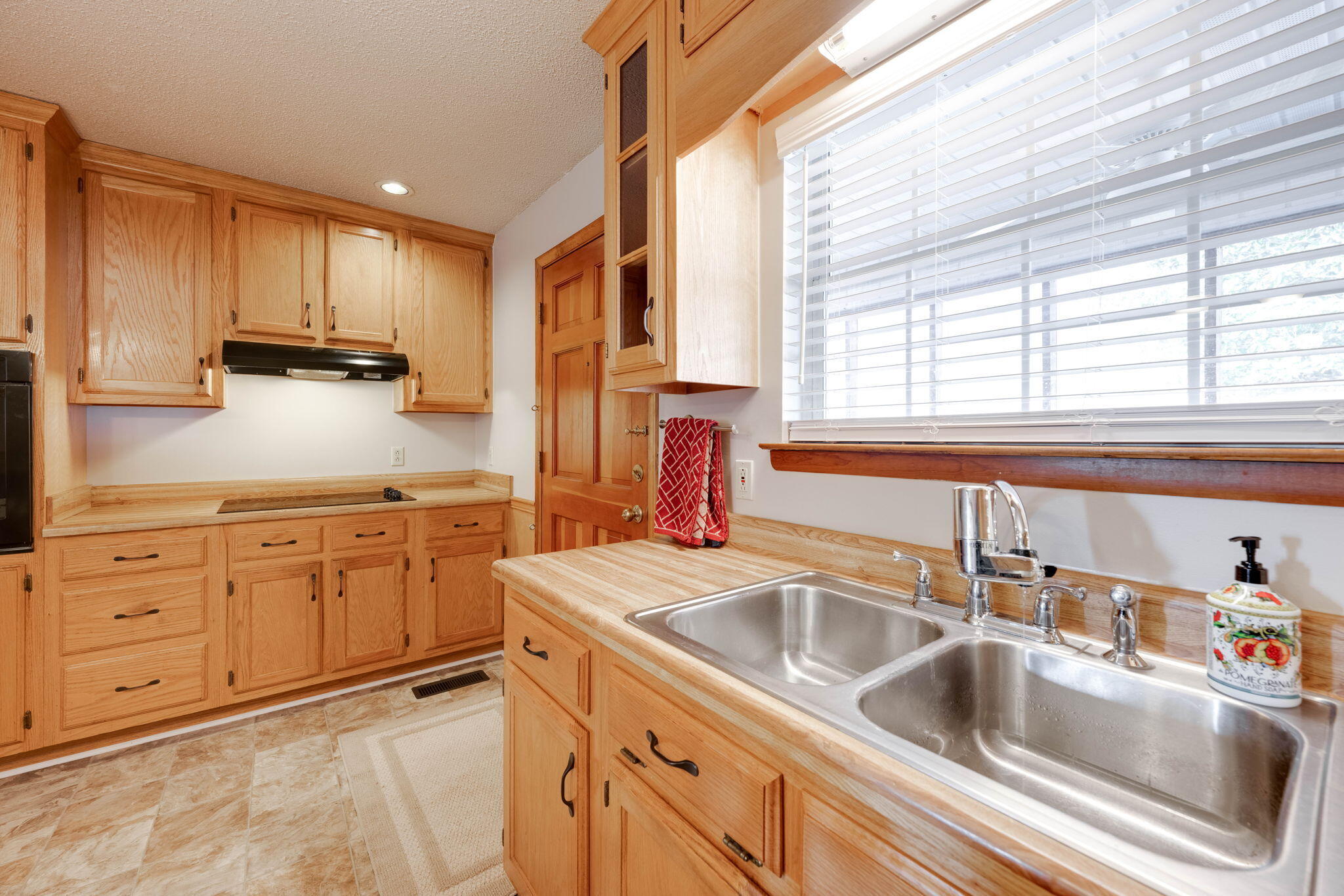 6505 White Oak Valley Circle, McDonald
