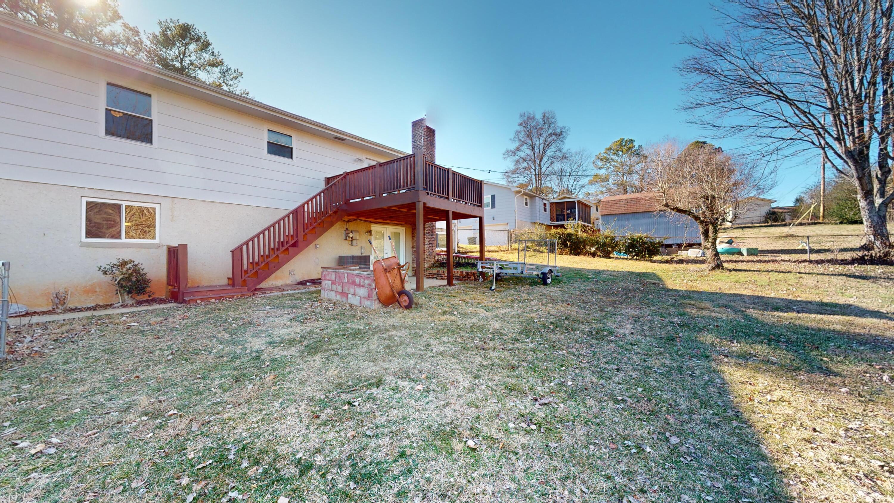 6513 Pine Manor Drive