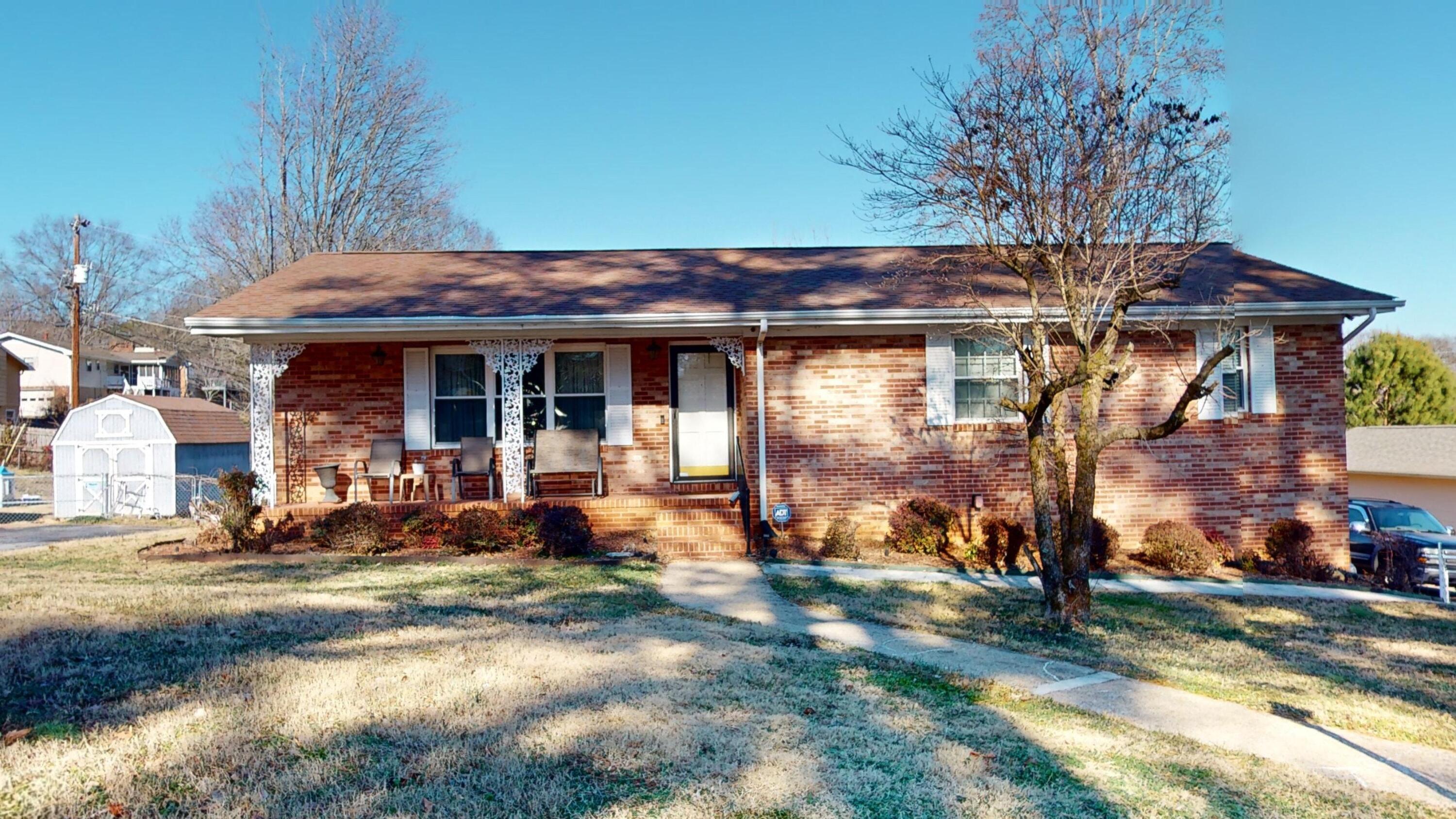 6513 Pine Manor Drive