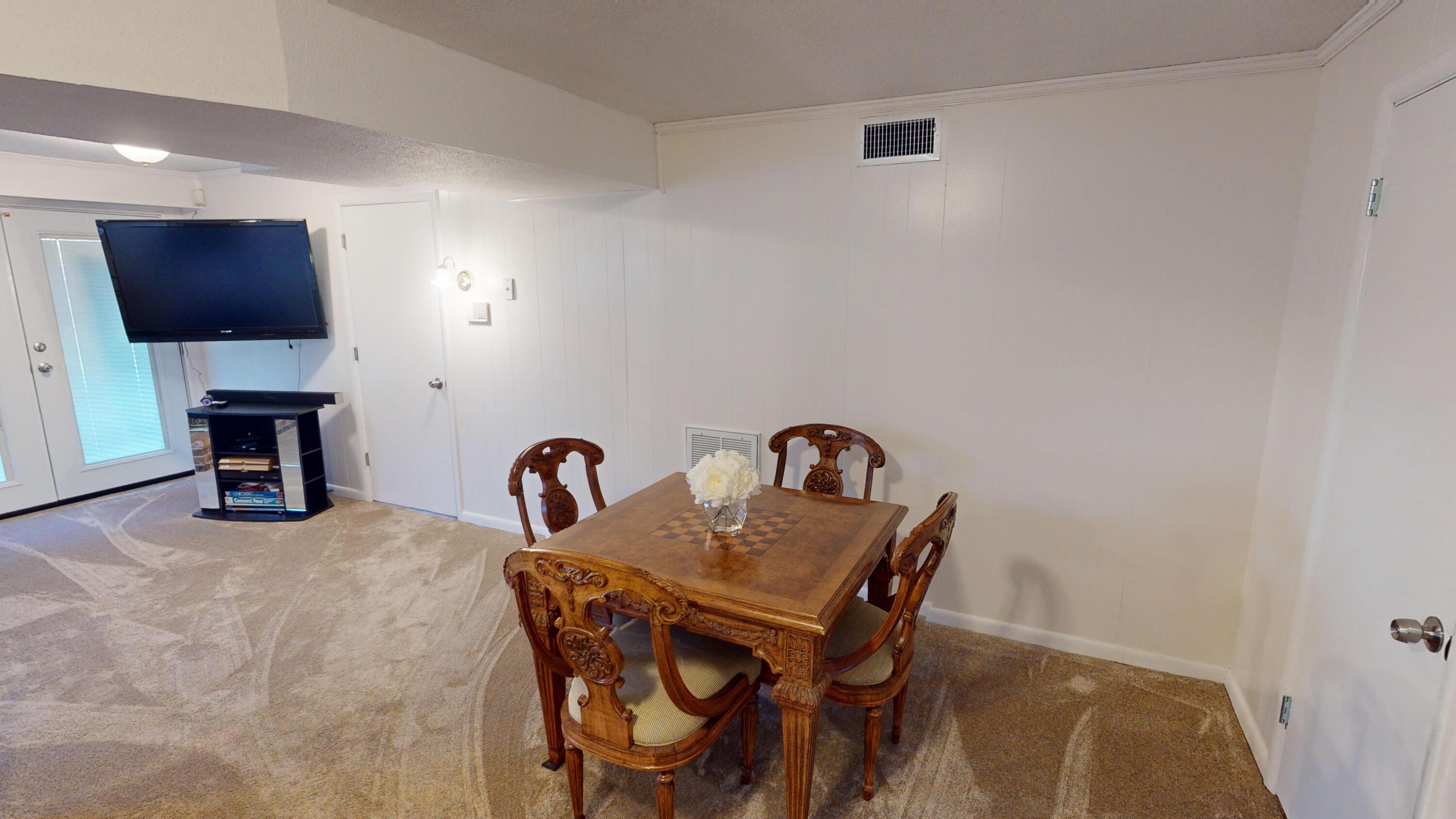 6513 Pine Manor Drive