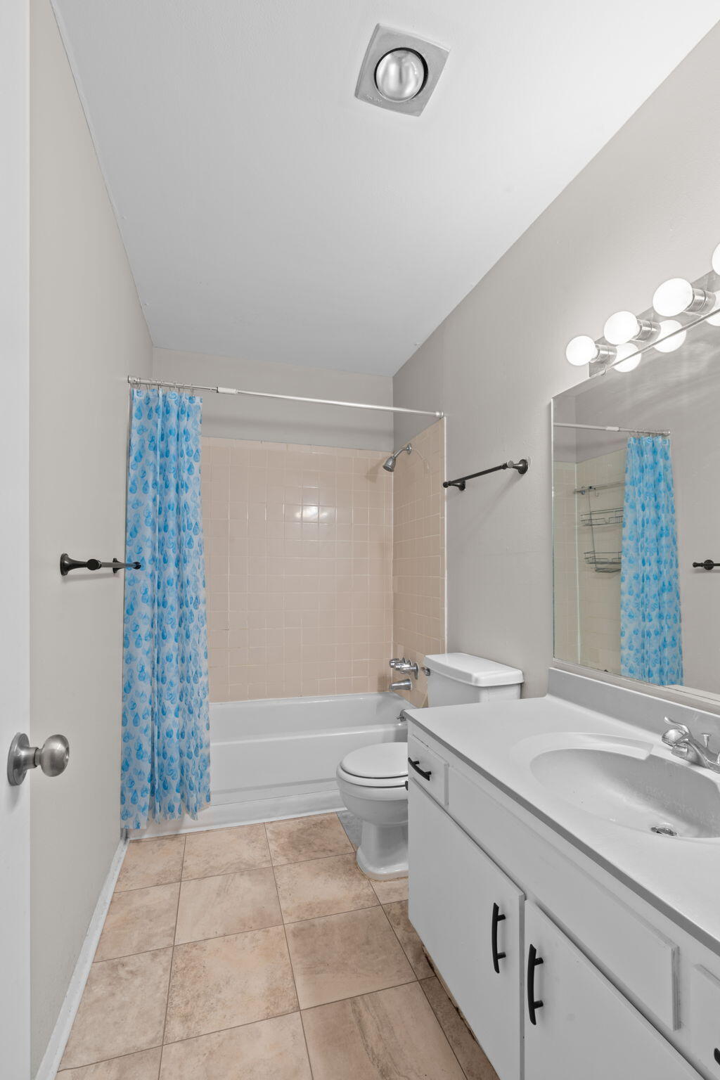 900 Mountain Creek Road, K140