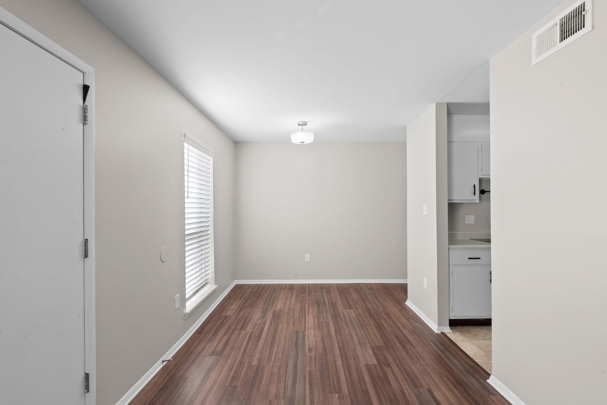 900 Mountain Creek Road, K140