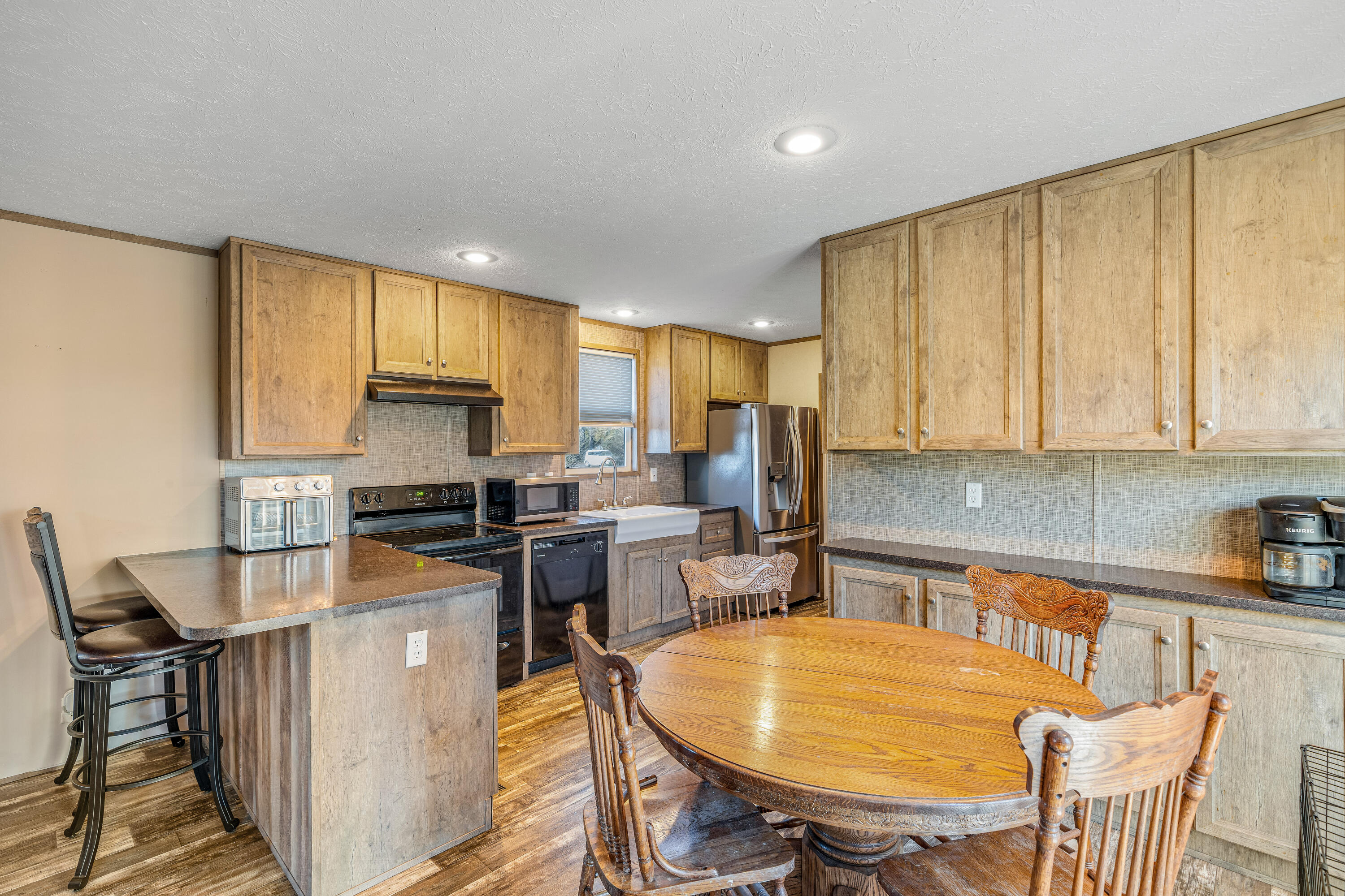 2437 County Road 83