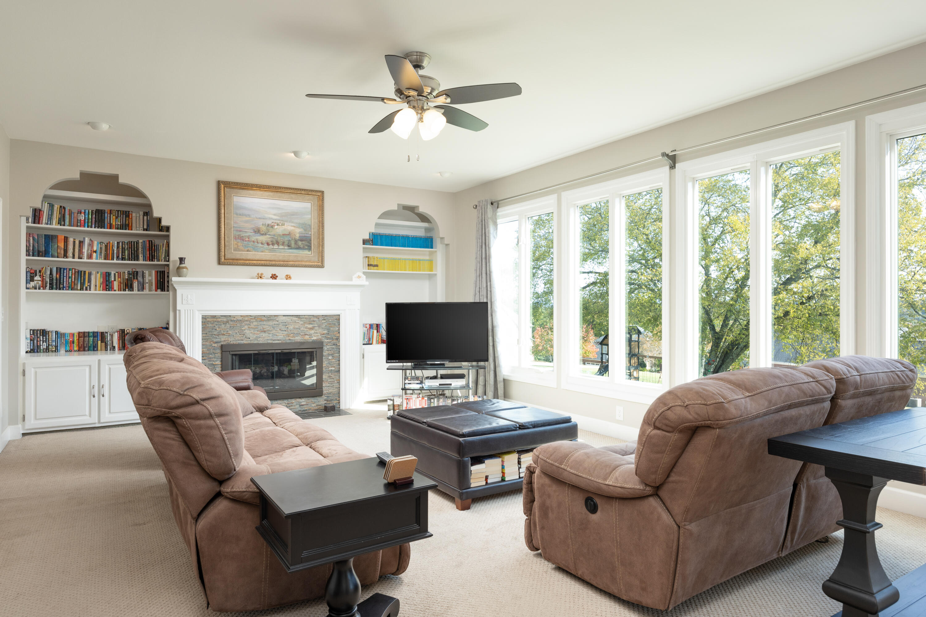 6406 Cove Pointe Lane