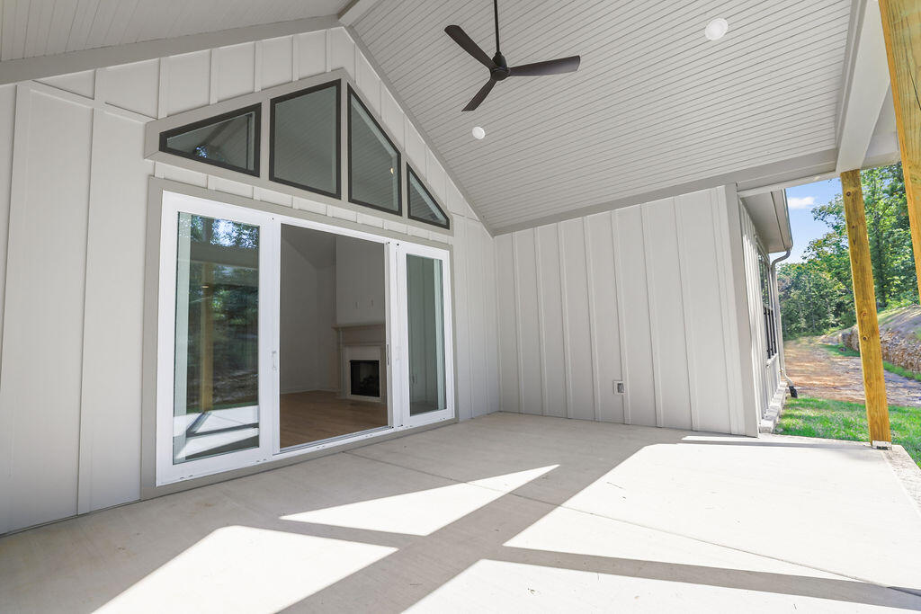 4762 Amethyst Road, 911