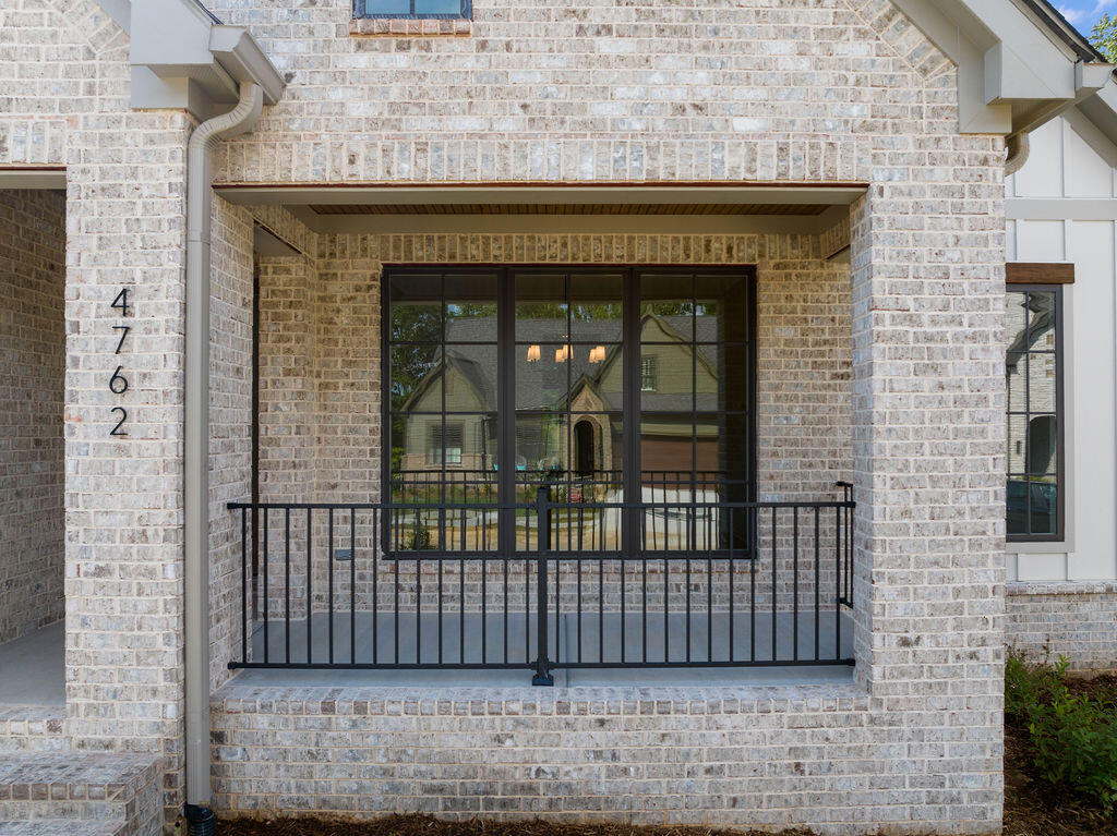 4762 Amethyst Road, 911