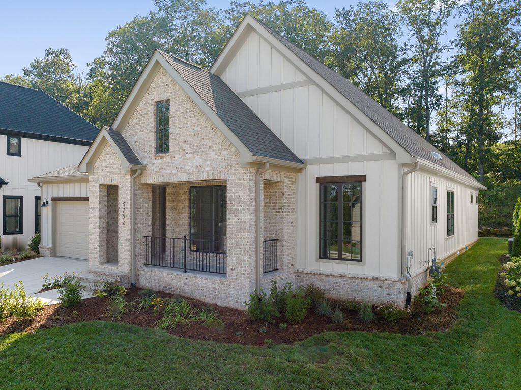 4762 Amethyst Road, 911
