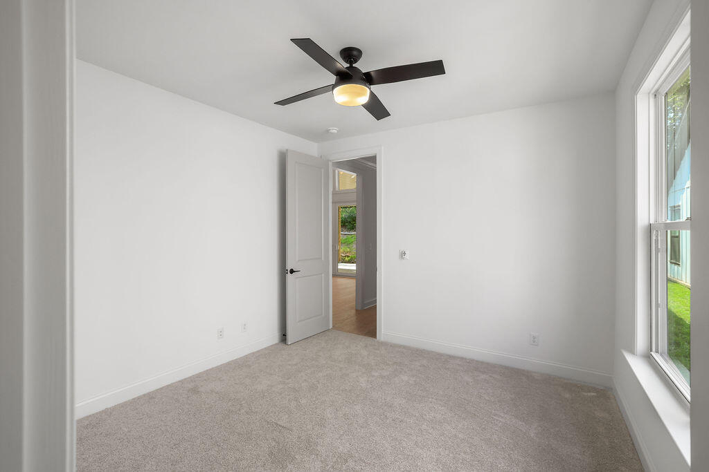 4762 Amethyst Road, 911