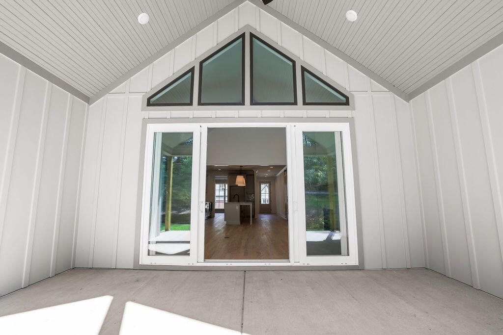 4762 Amethyst Road, 911