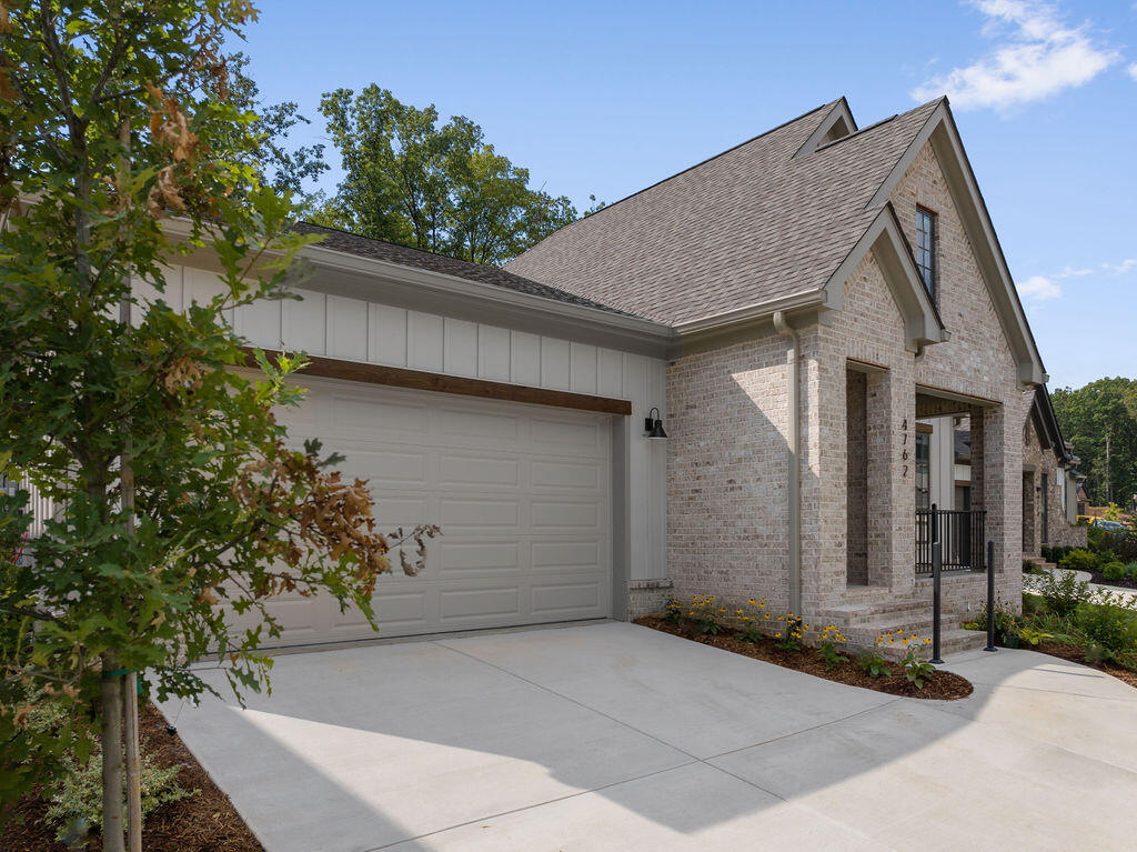 4762 Amethyst Road, 911