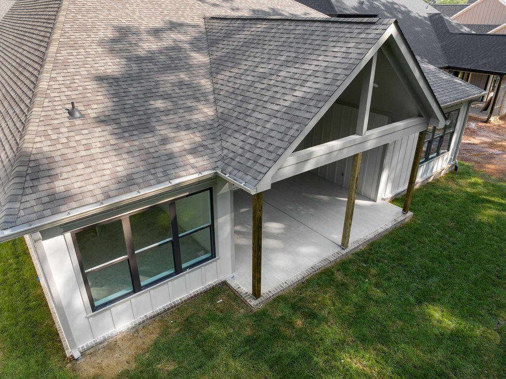 4762 Amethyst Road, 911