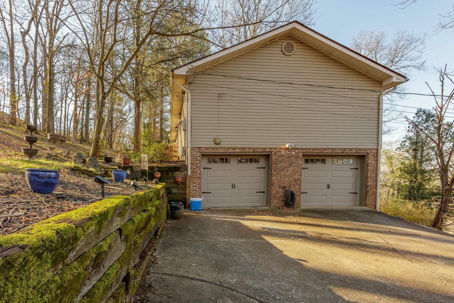 7620 Noah Reid Road