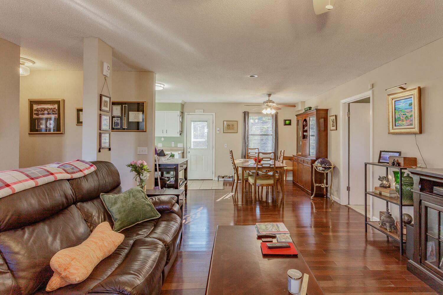 7620 Noah Reid Road