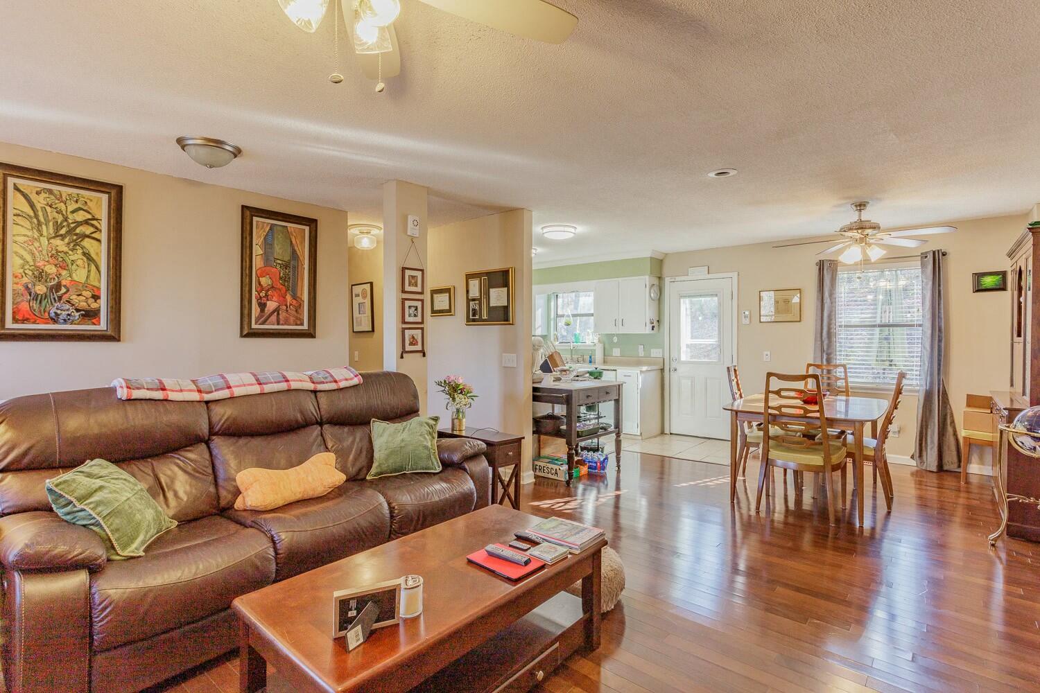 7620 Noah Reid Road