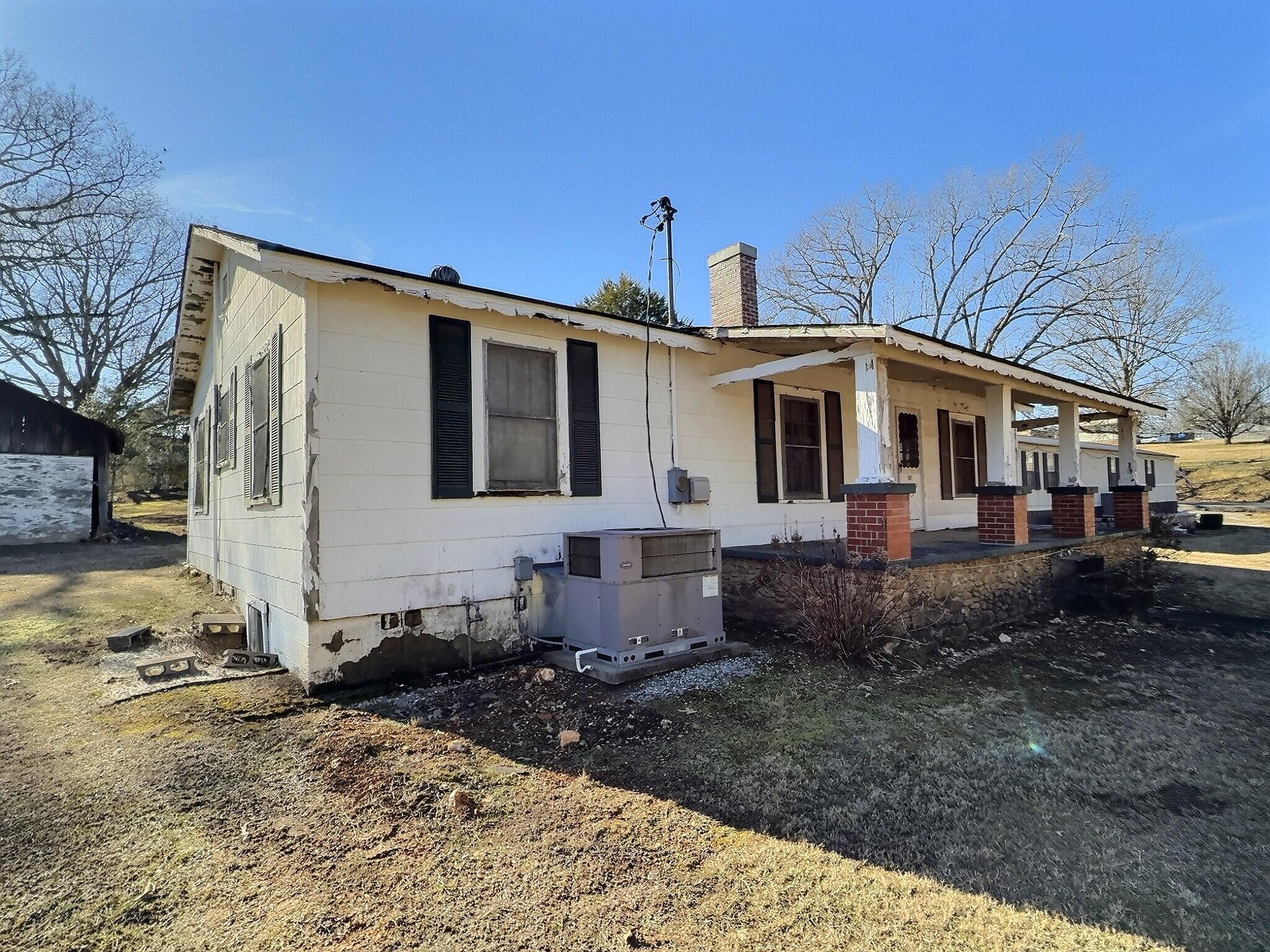 607 10th Street
