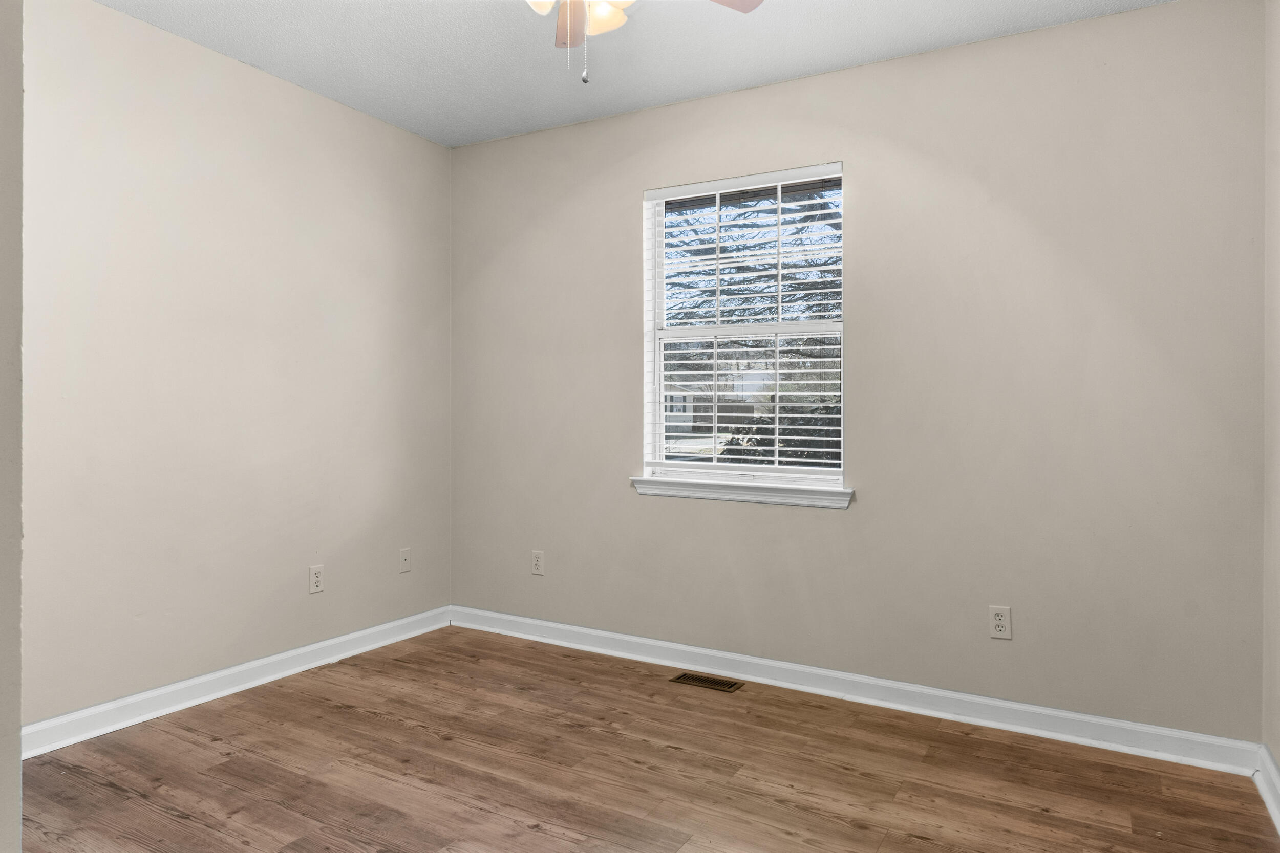 377 Smoketree Circle