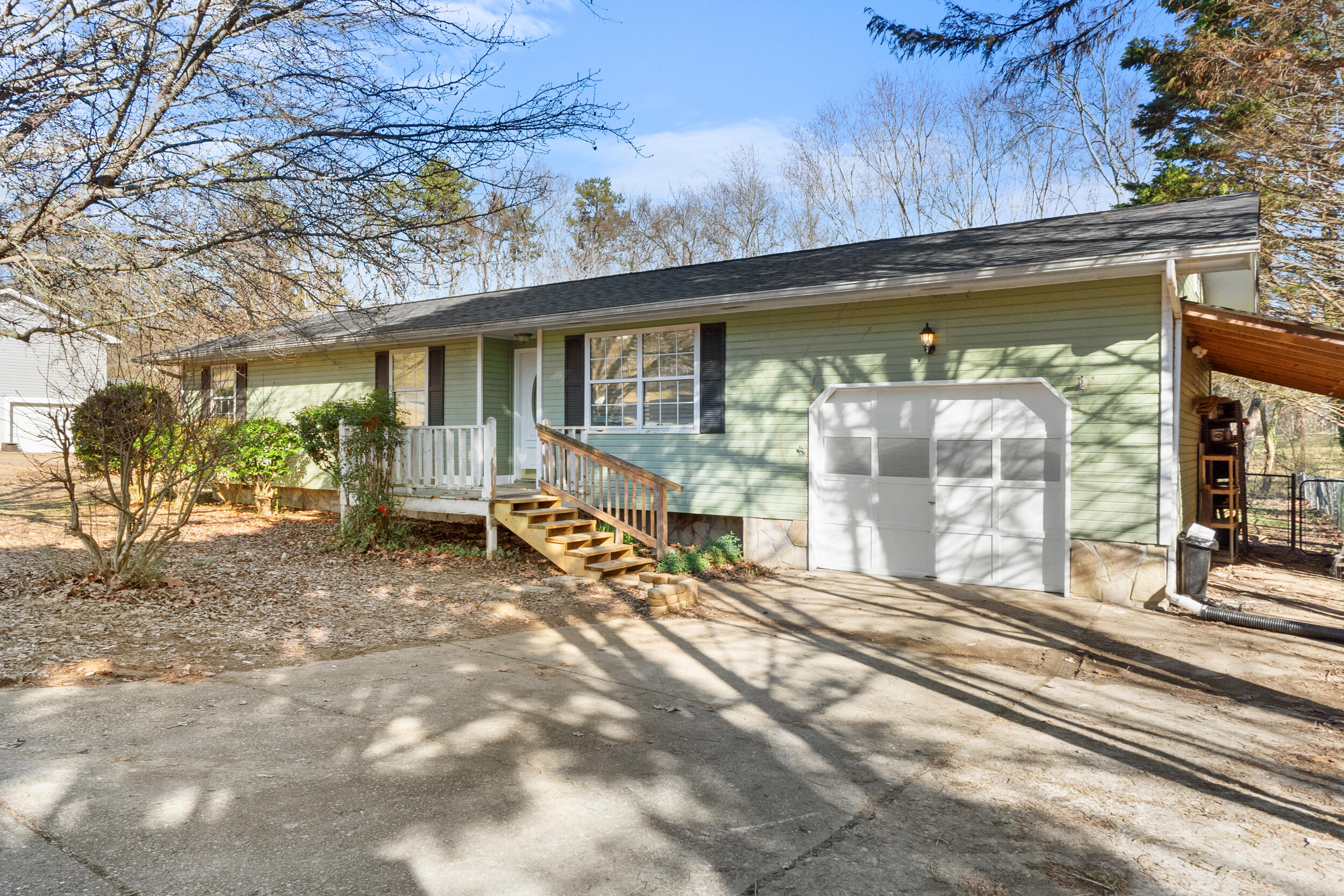 377 Smoketree Circle