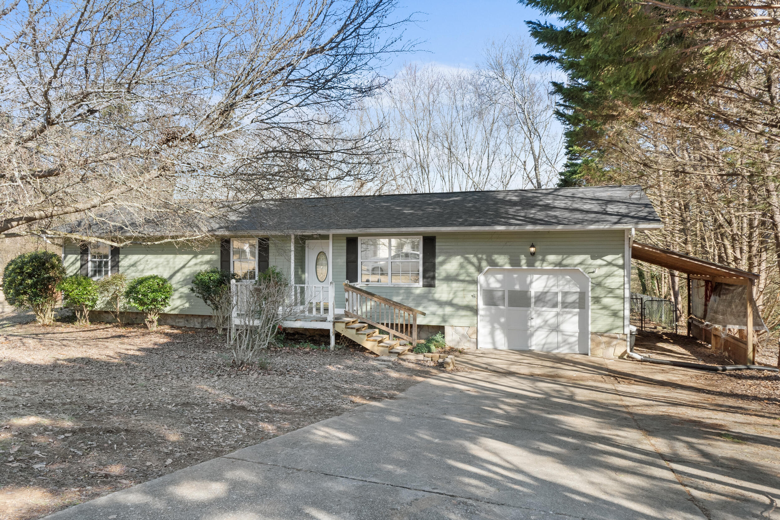 377 Smoketree Circle