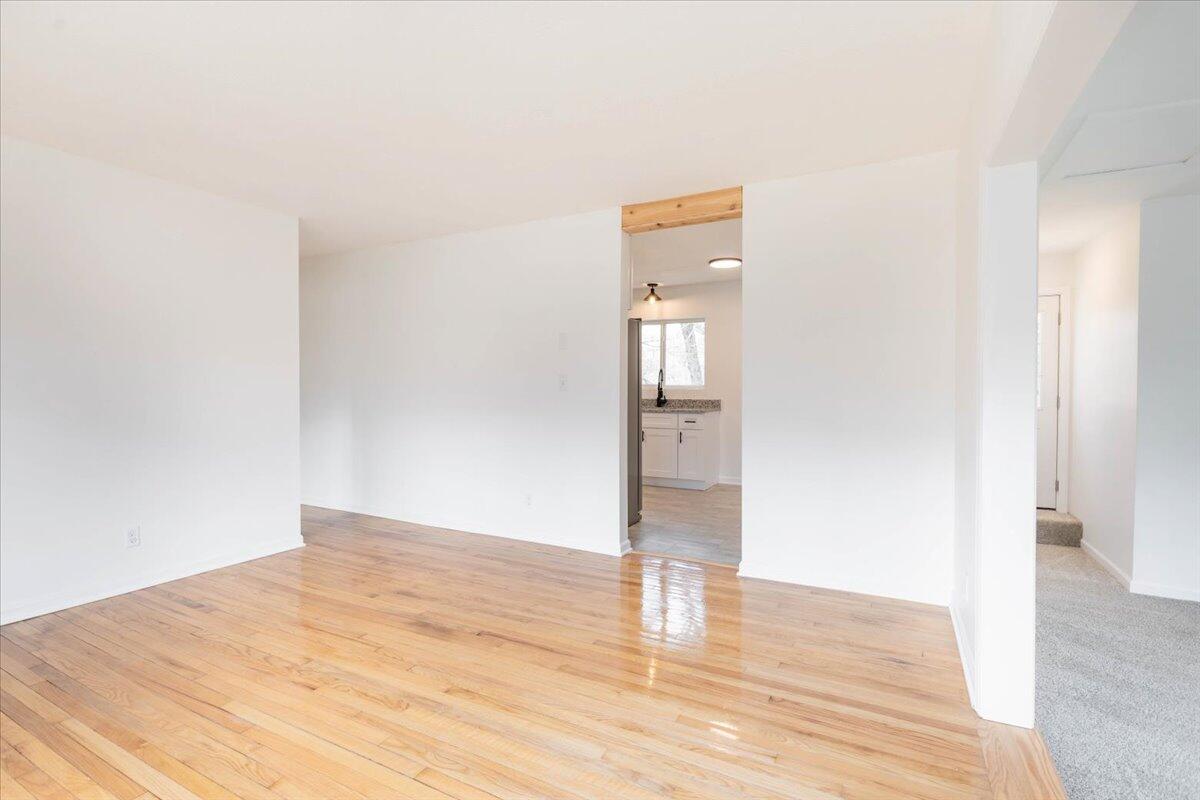 9191 Wood Lane