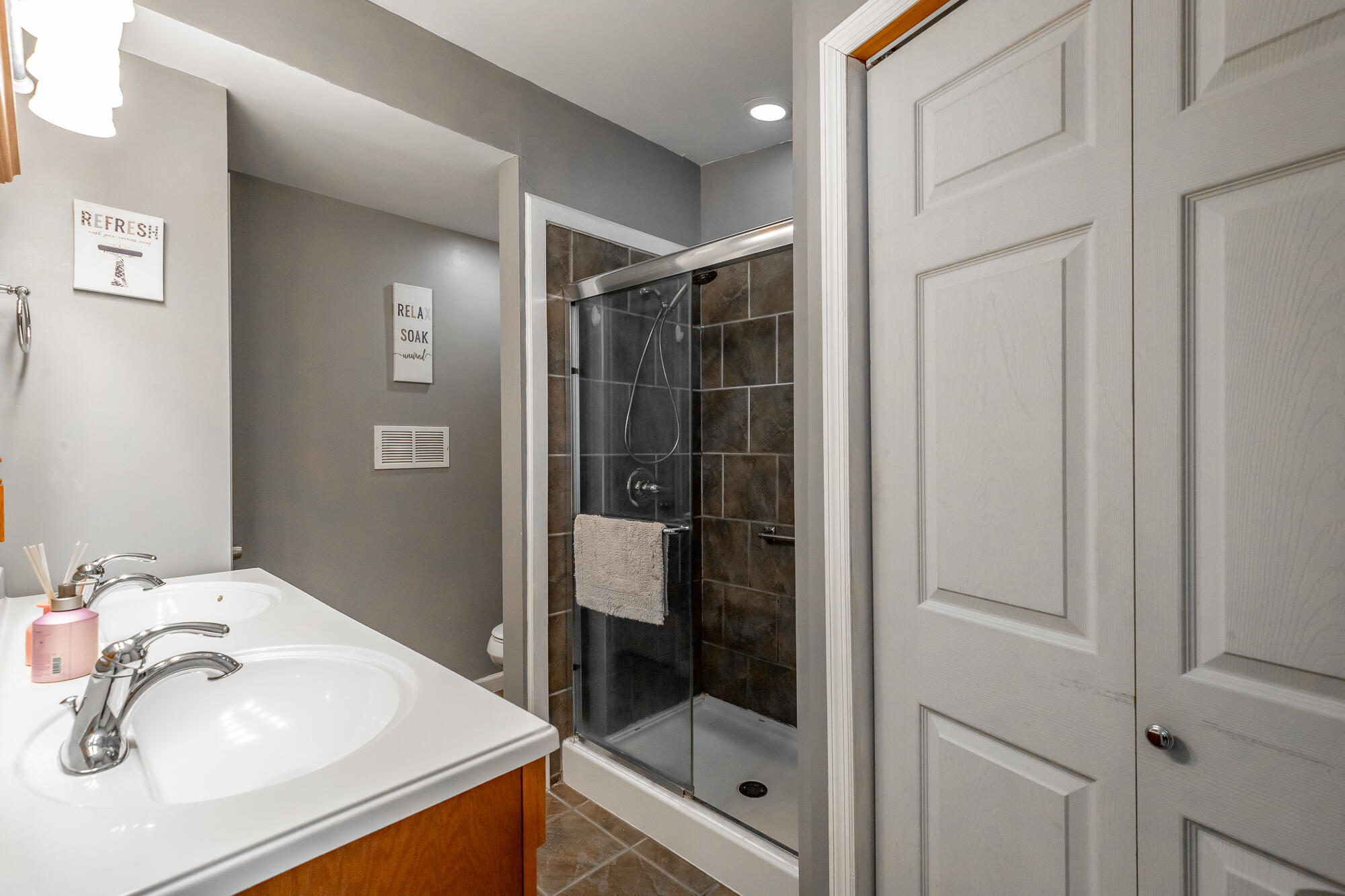 2705 Shepherd View Drive