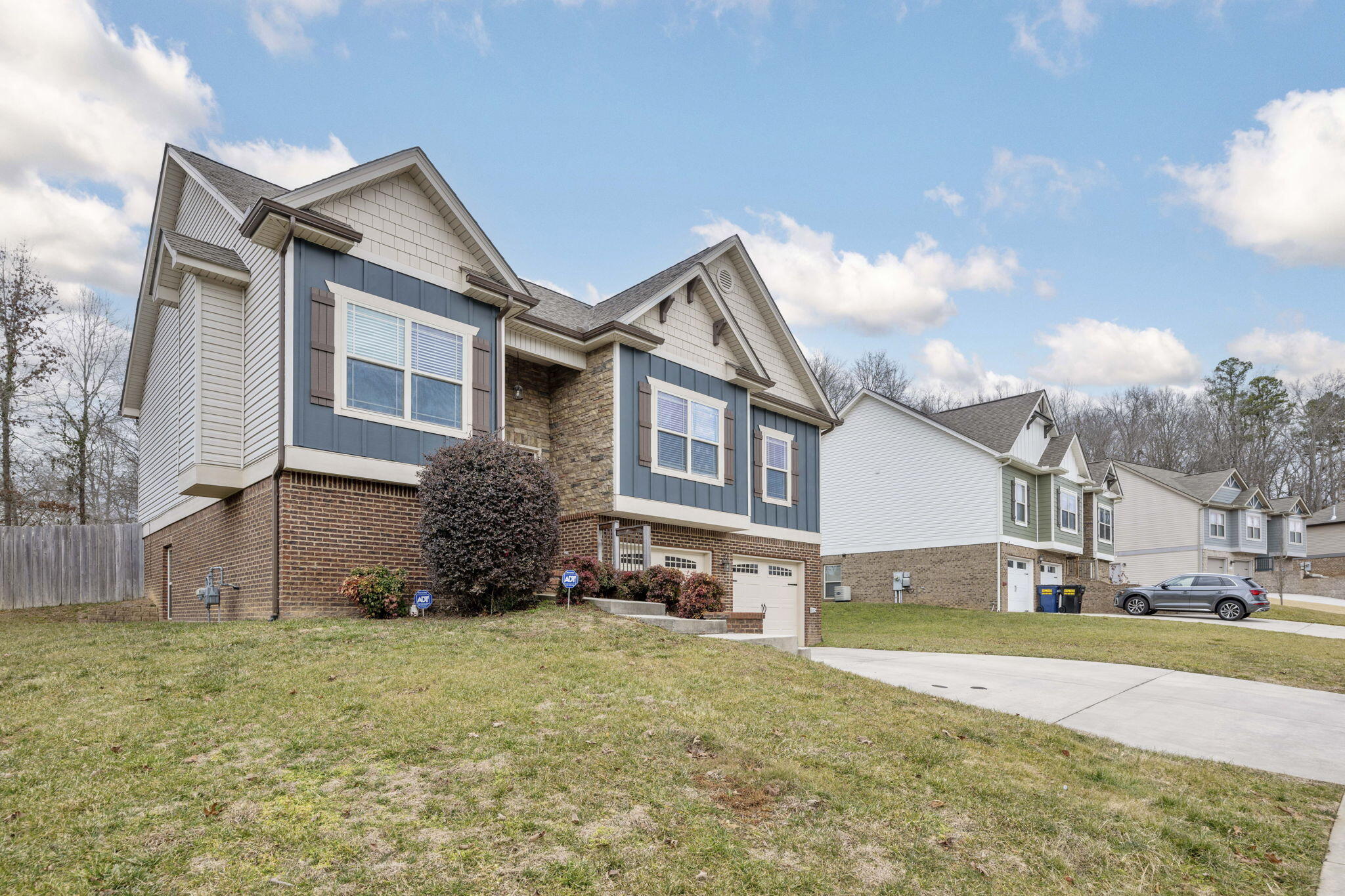 9064 Wood Dale Lane
