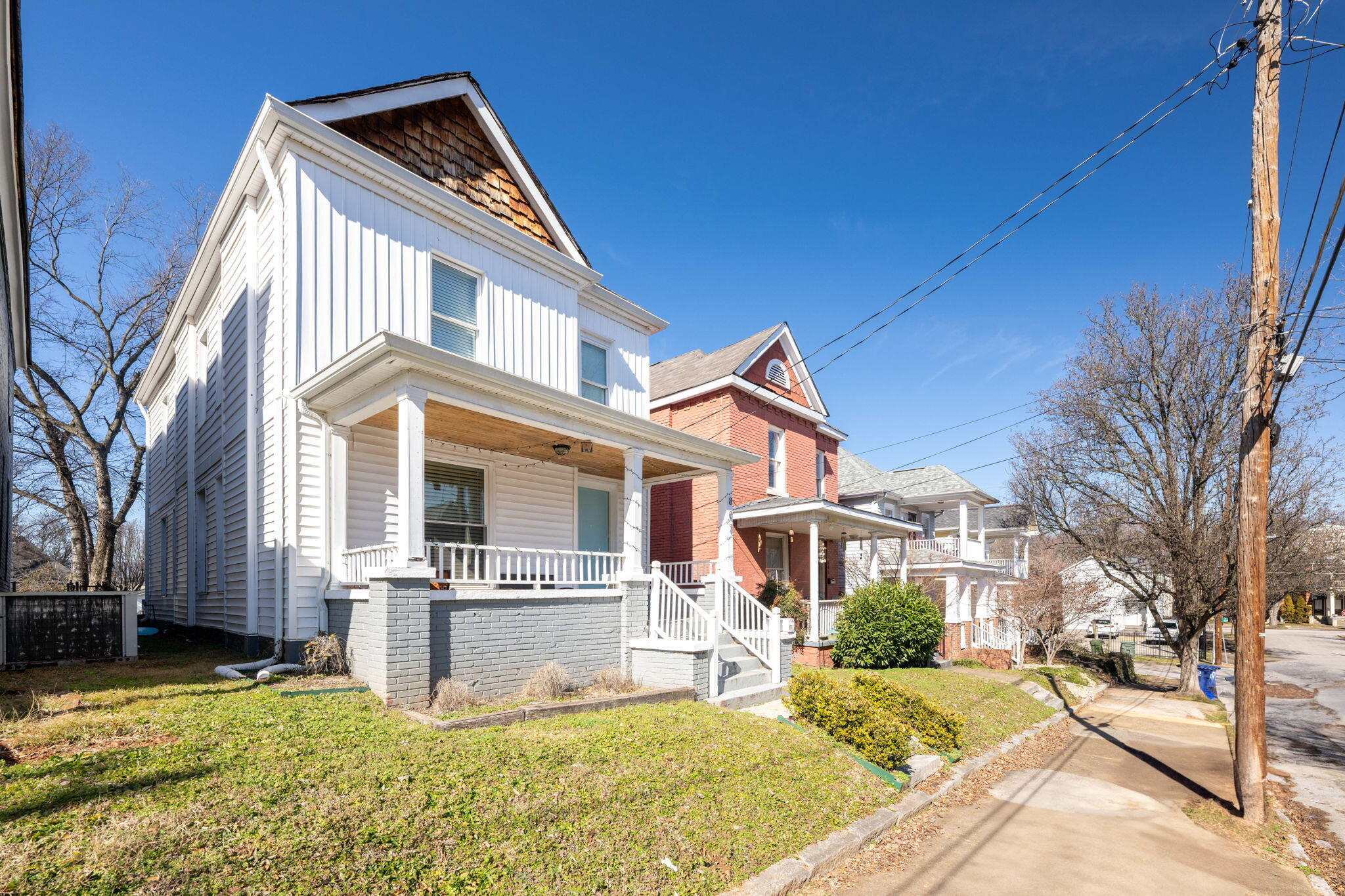 807 Fairview Avenue
