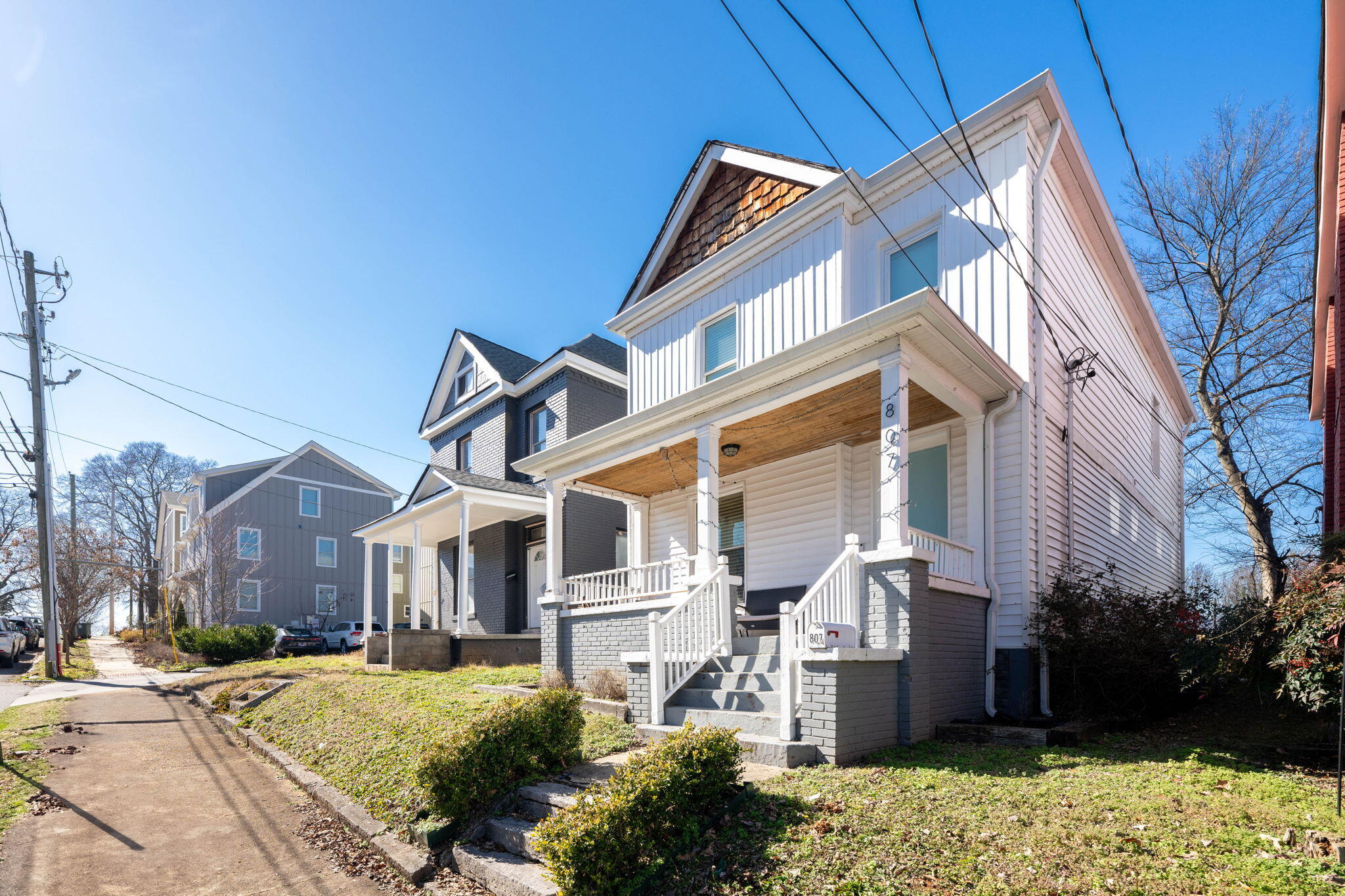 807 Fairview Avenue