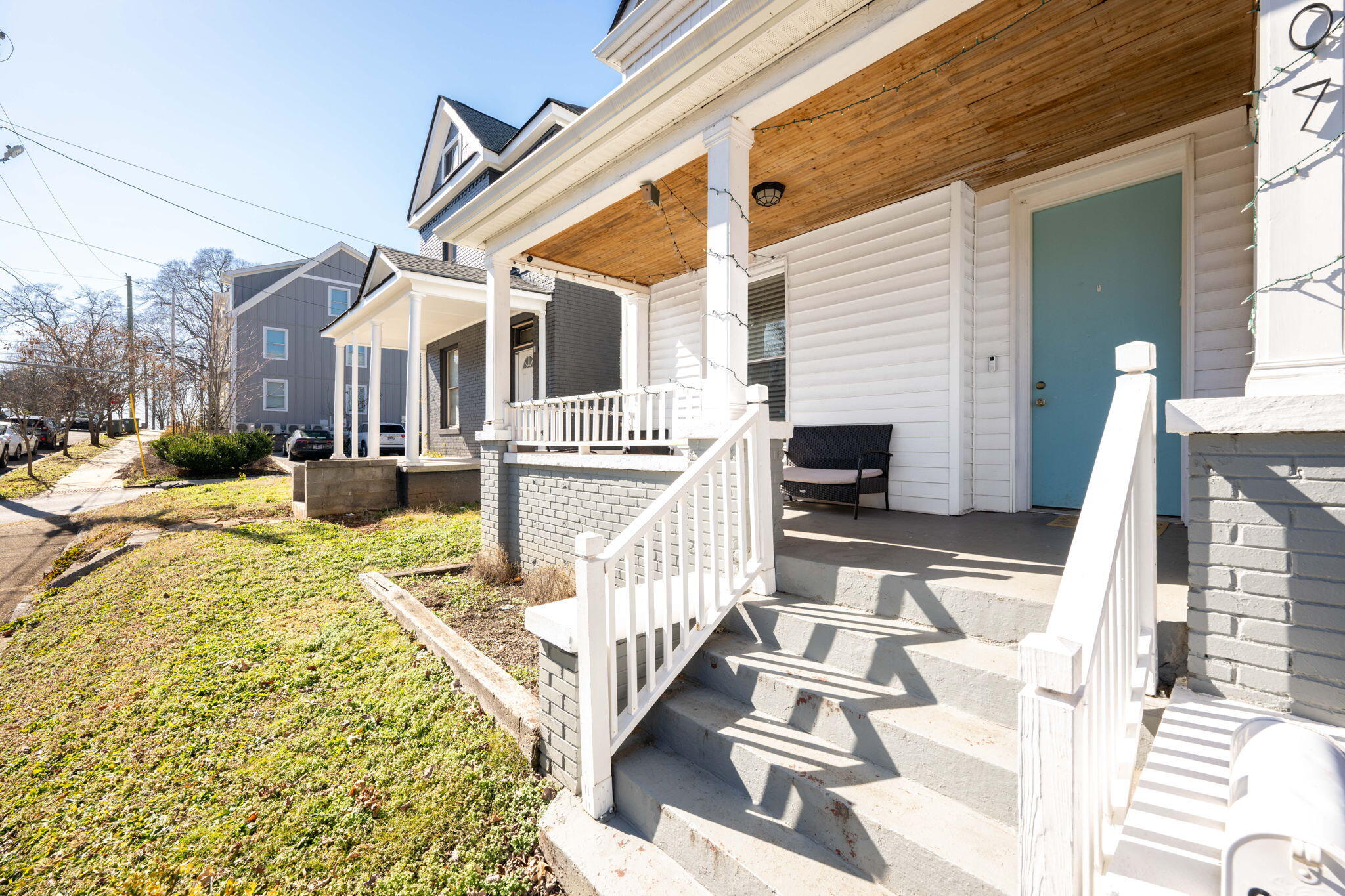807 Fairview Avenue