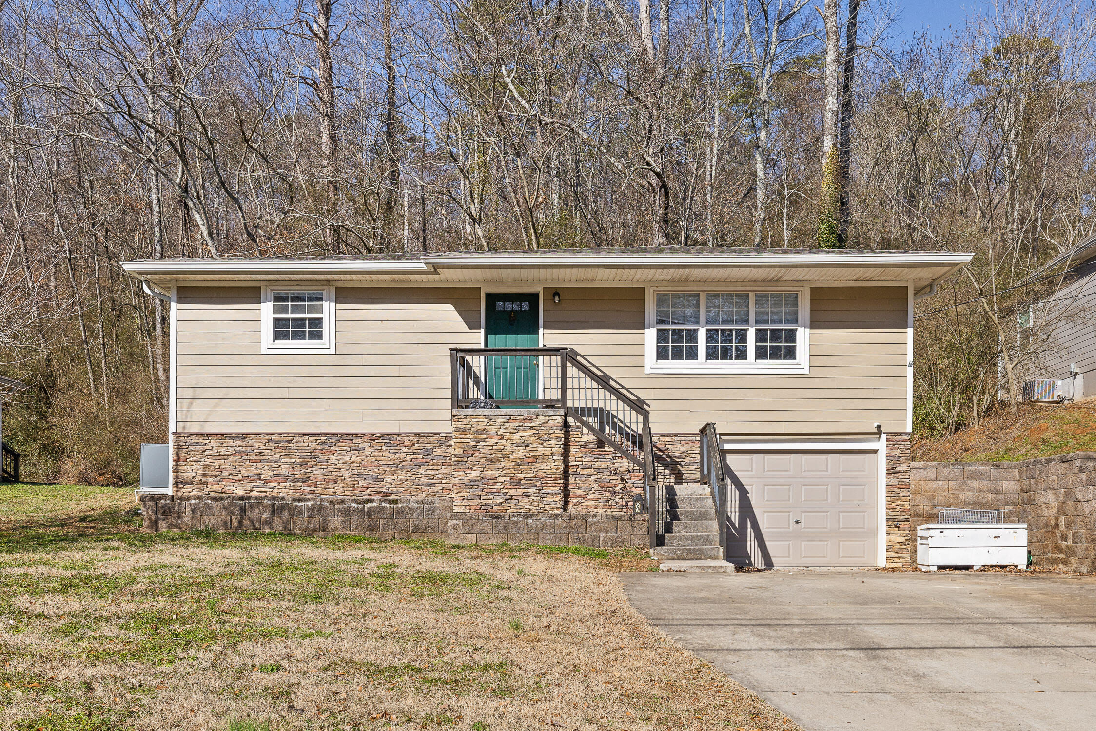 519 Lullwater Road