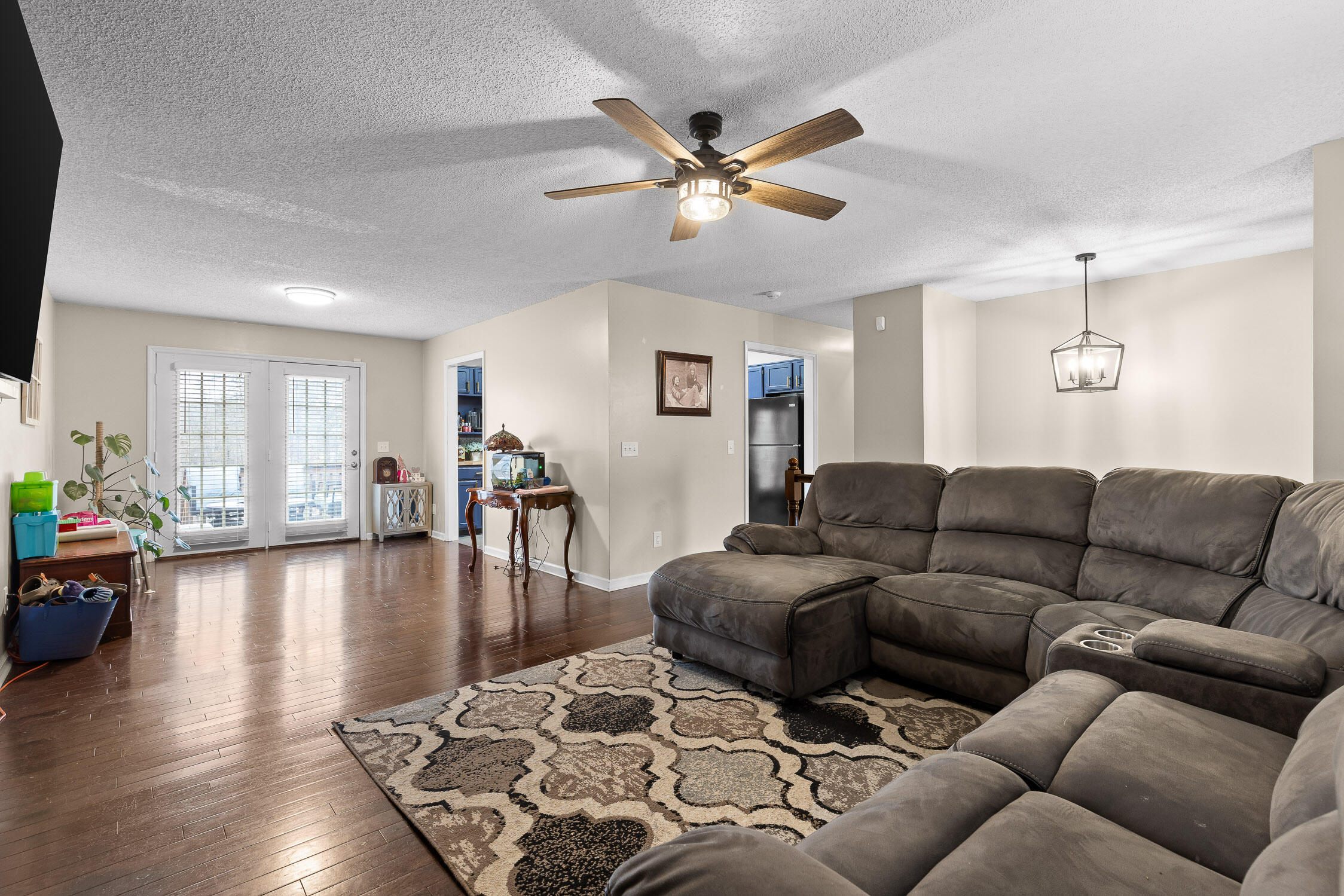 5111 Hunter Village Drive