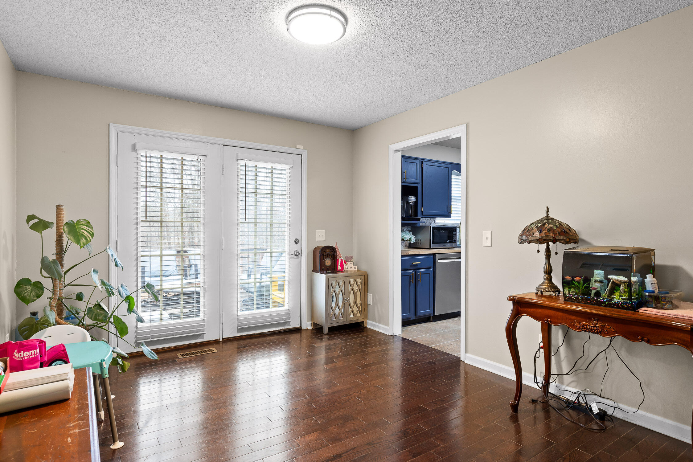 5111 Hunter Village Drive