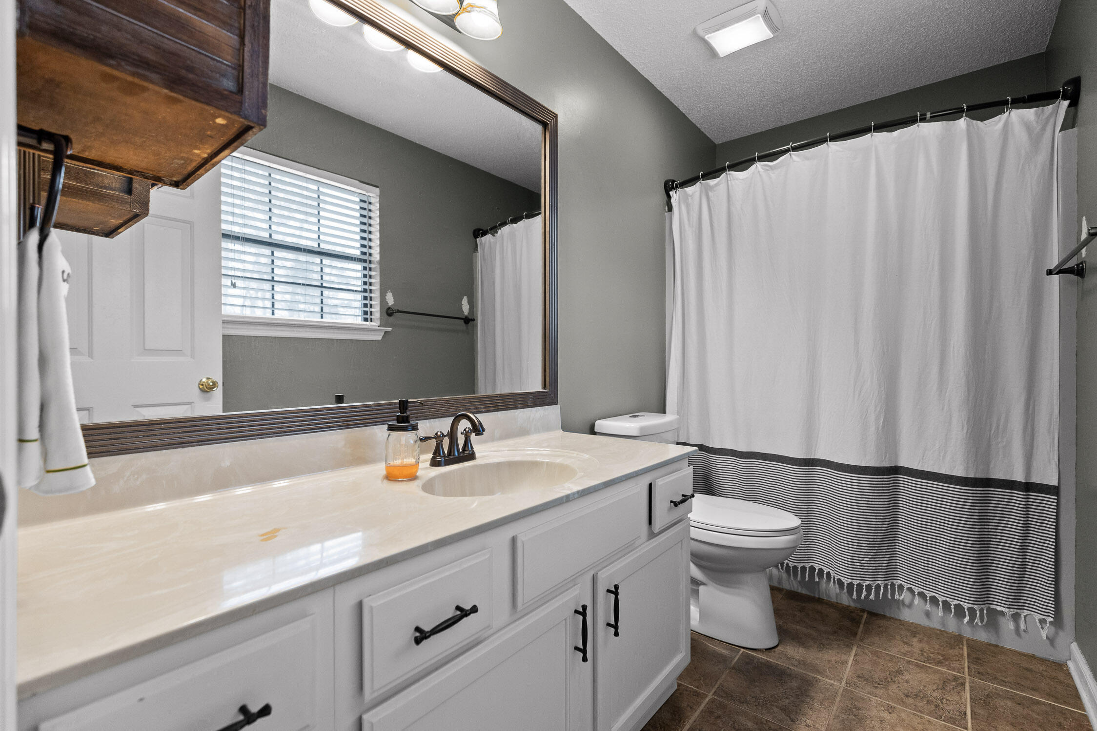 5111 Hunter Village Drive