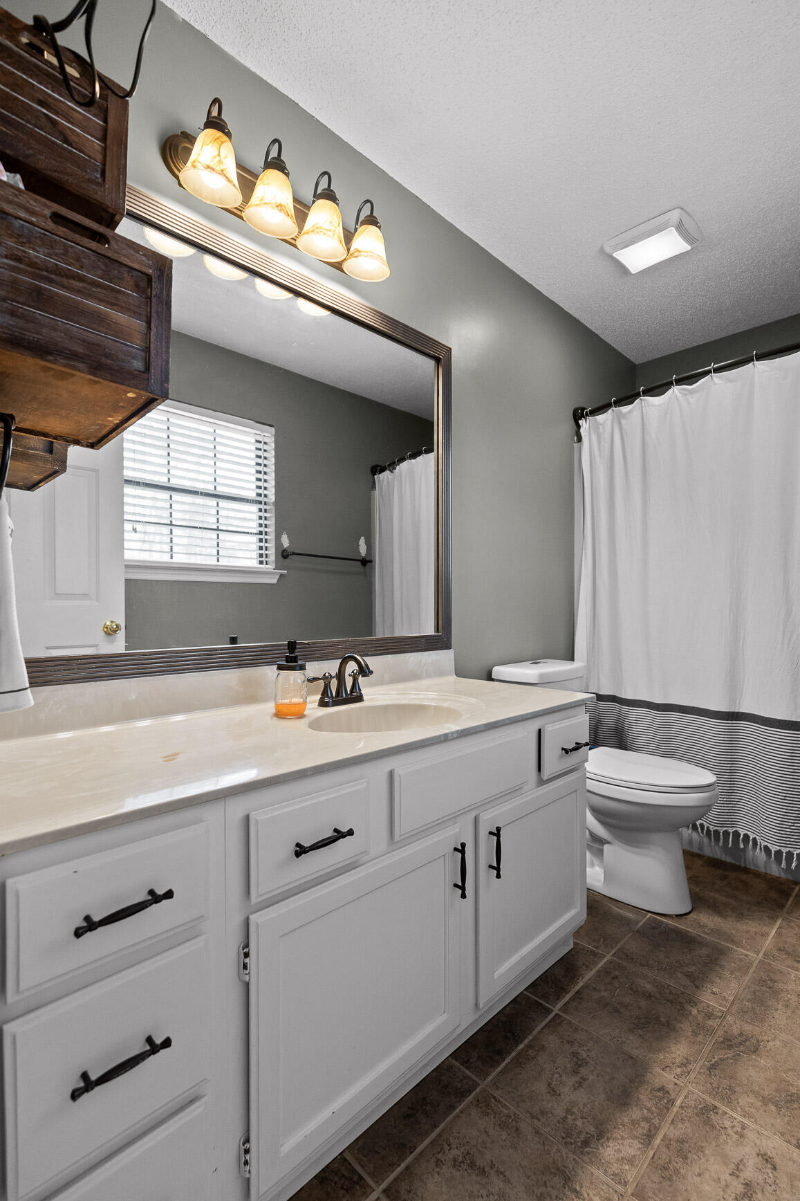5111 Hunter Village Drive