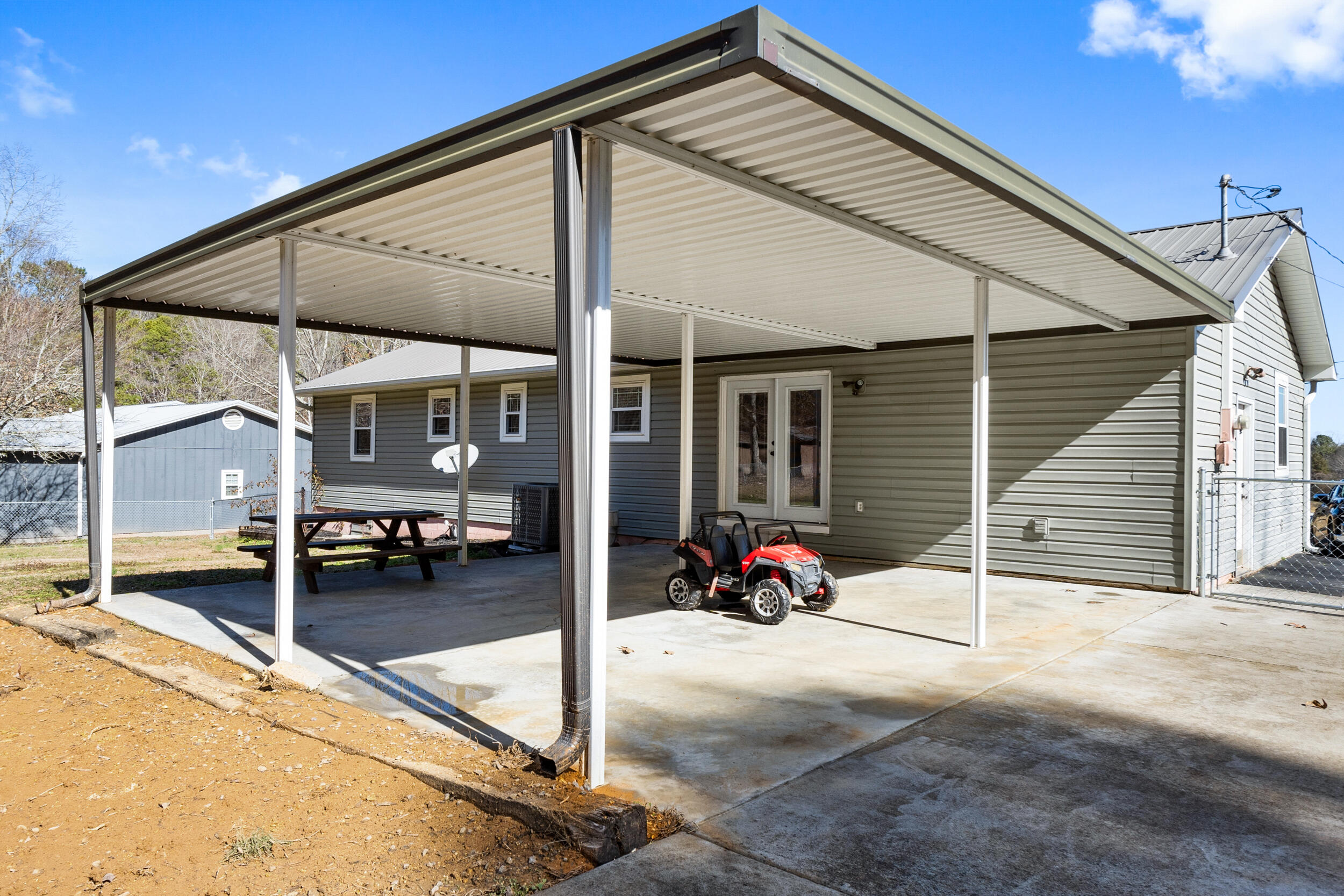 283 Hancock Road NE