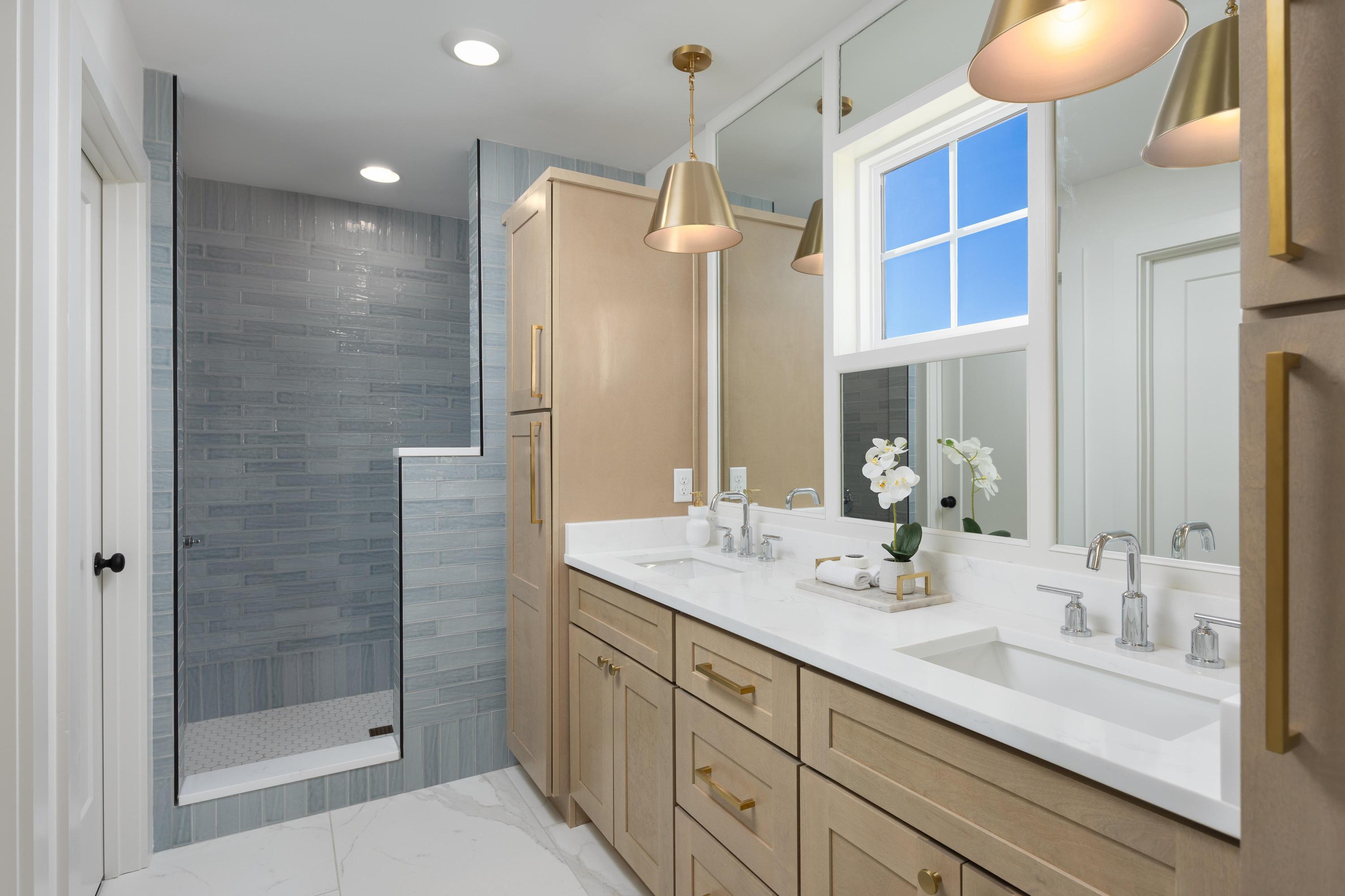 6533 Dharma Loop, 129