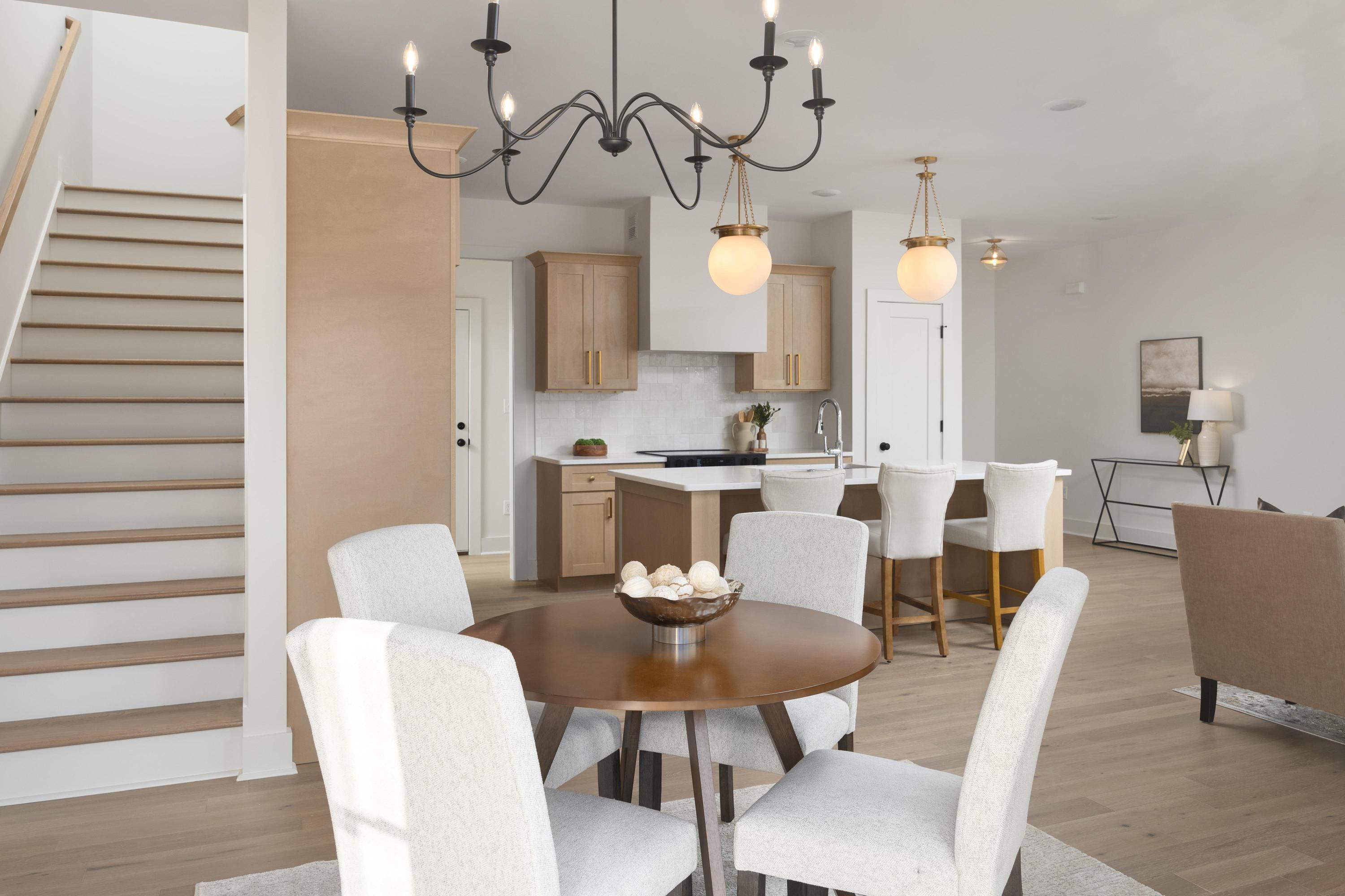 6533 Dharma Loop, 129