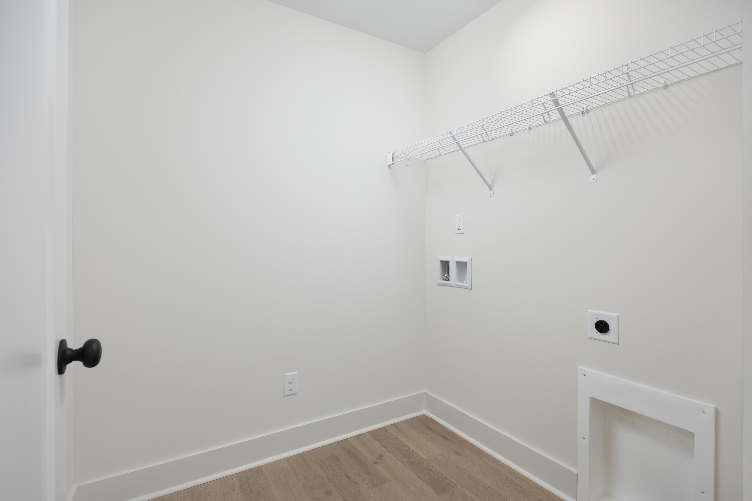 6533 Dharma Loop, 129