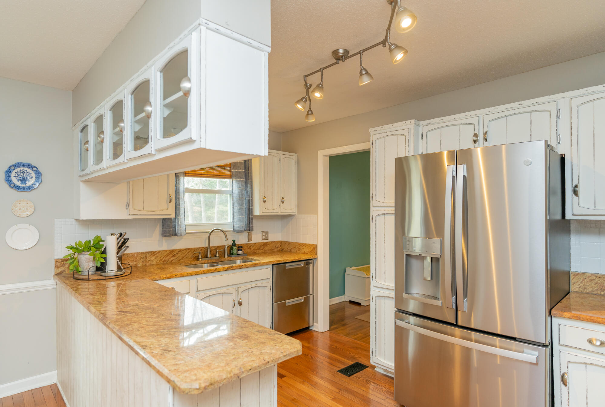 2509 Woodthrush Drive