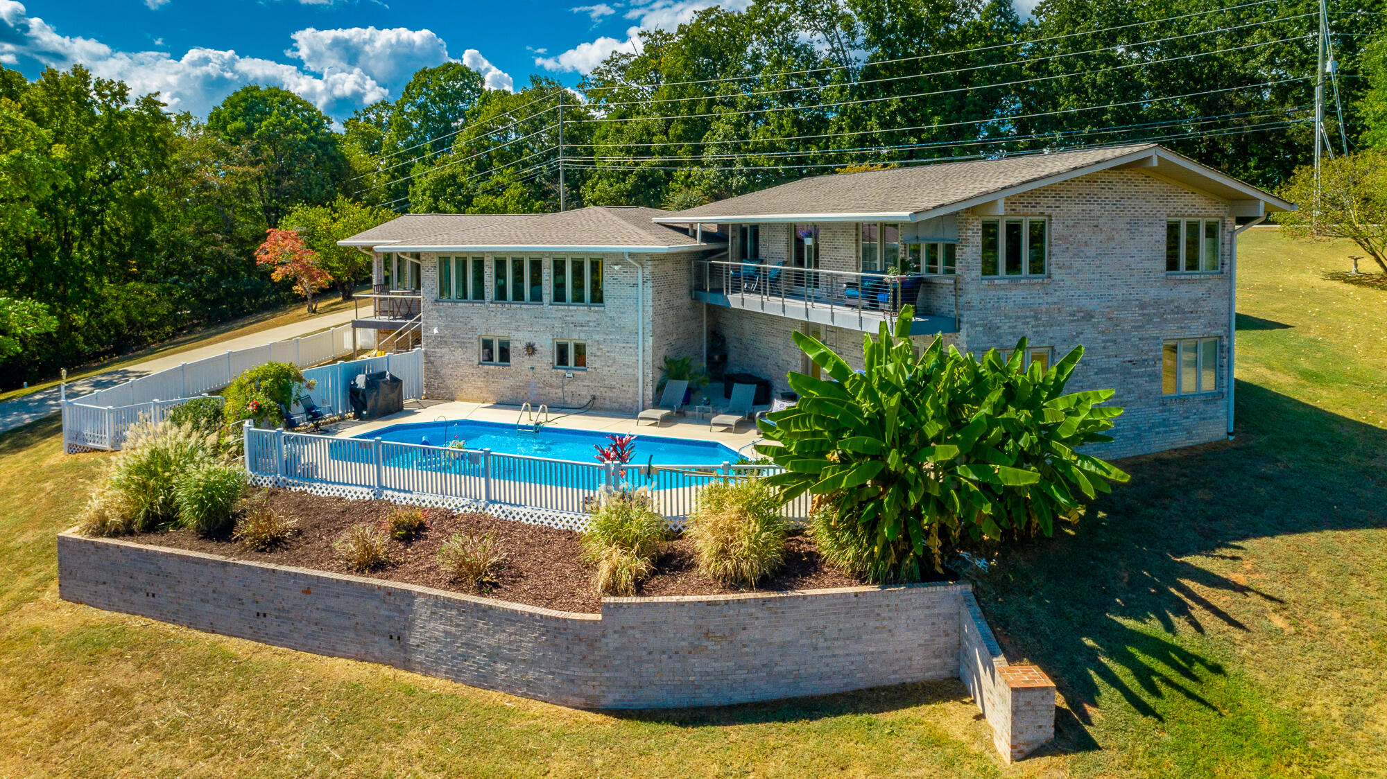 6530 Fairview Road
