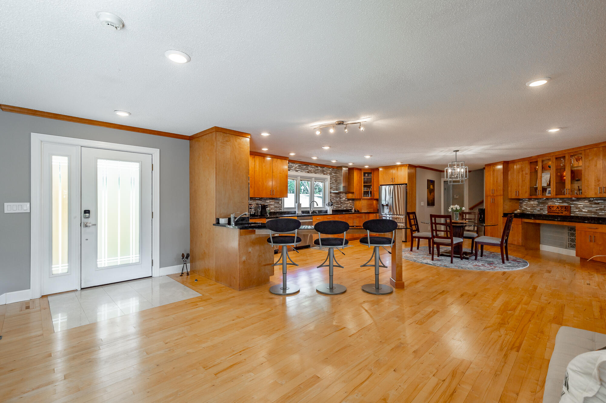 6530 Fairview Road