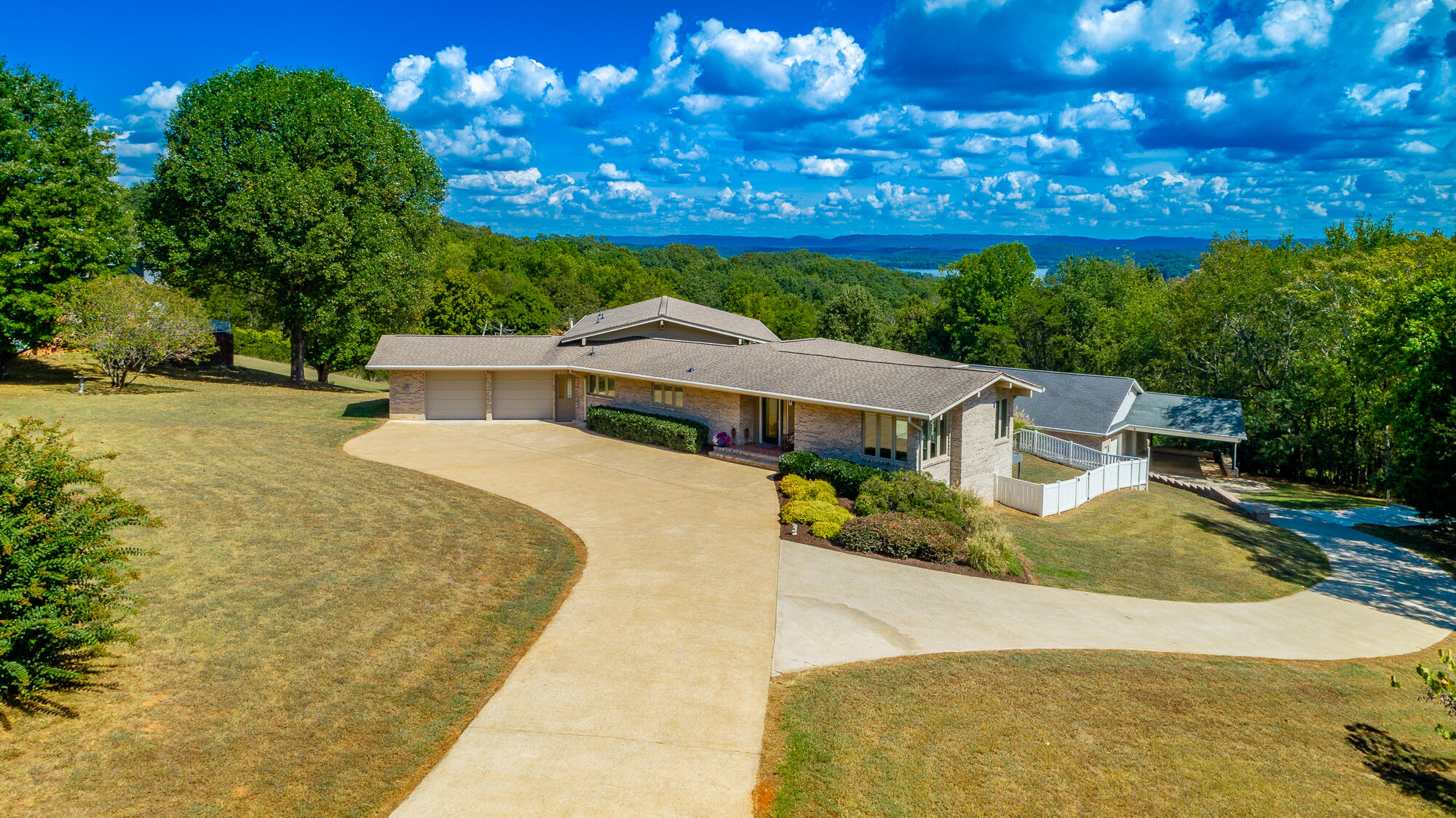 6530 Fairview Road