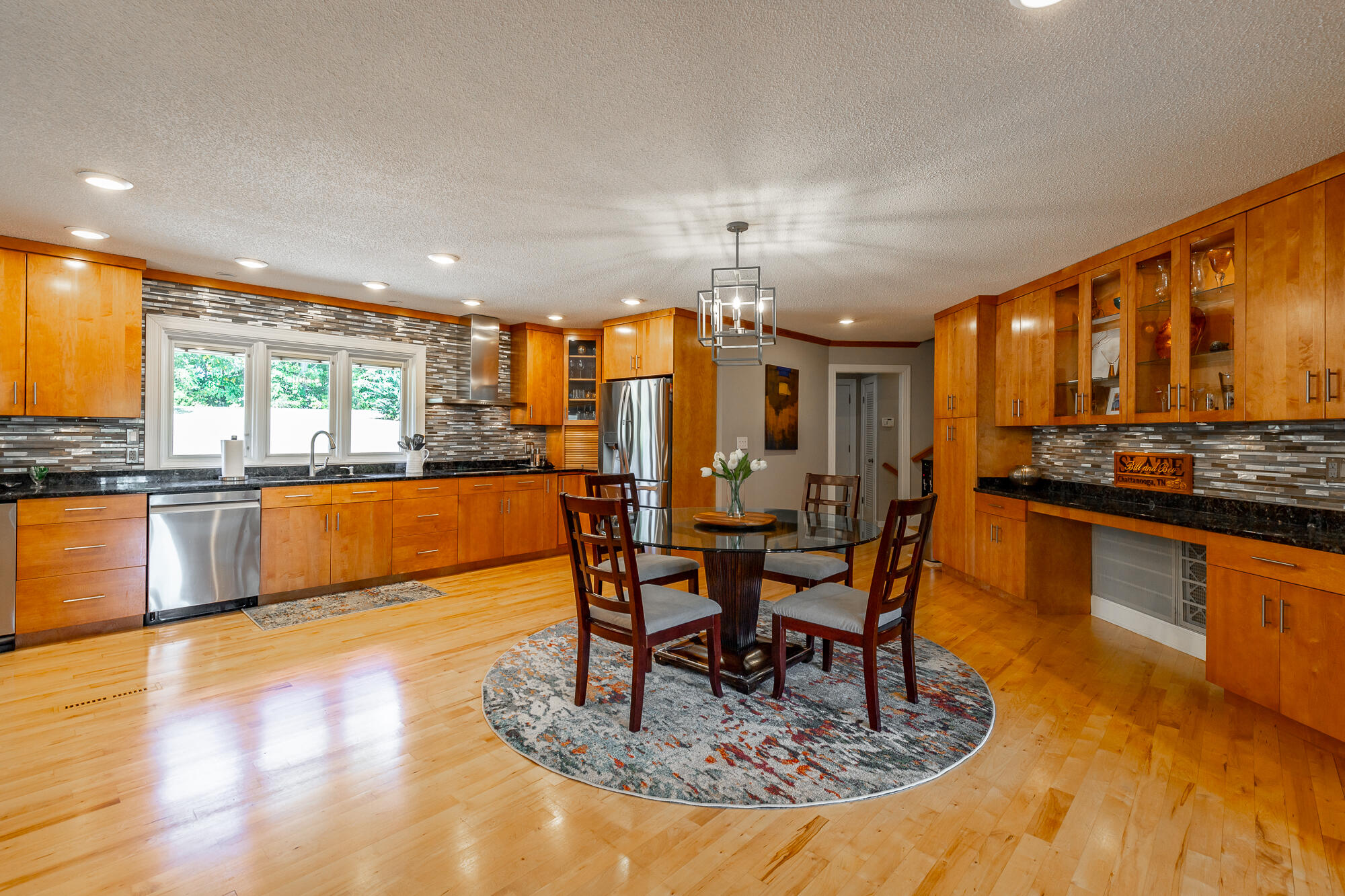 6530 Fairview Road