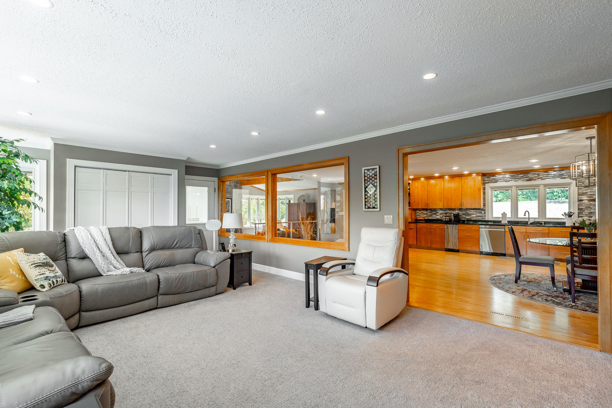 6530 Fairview Road
