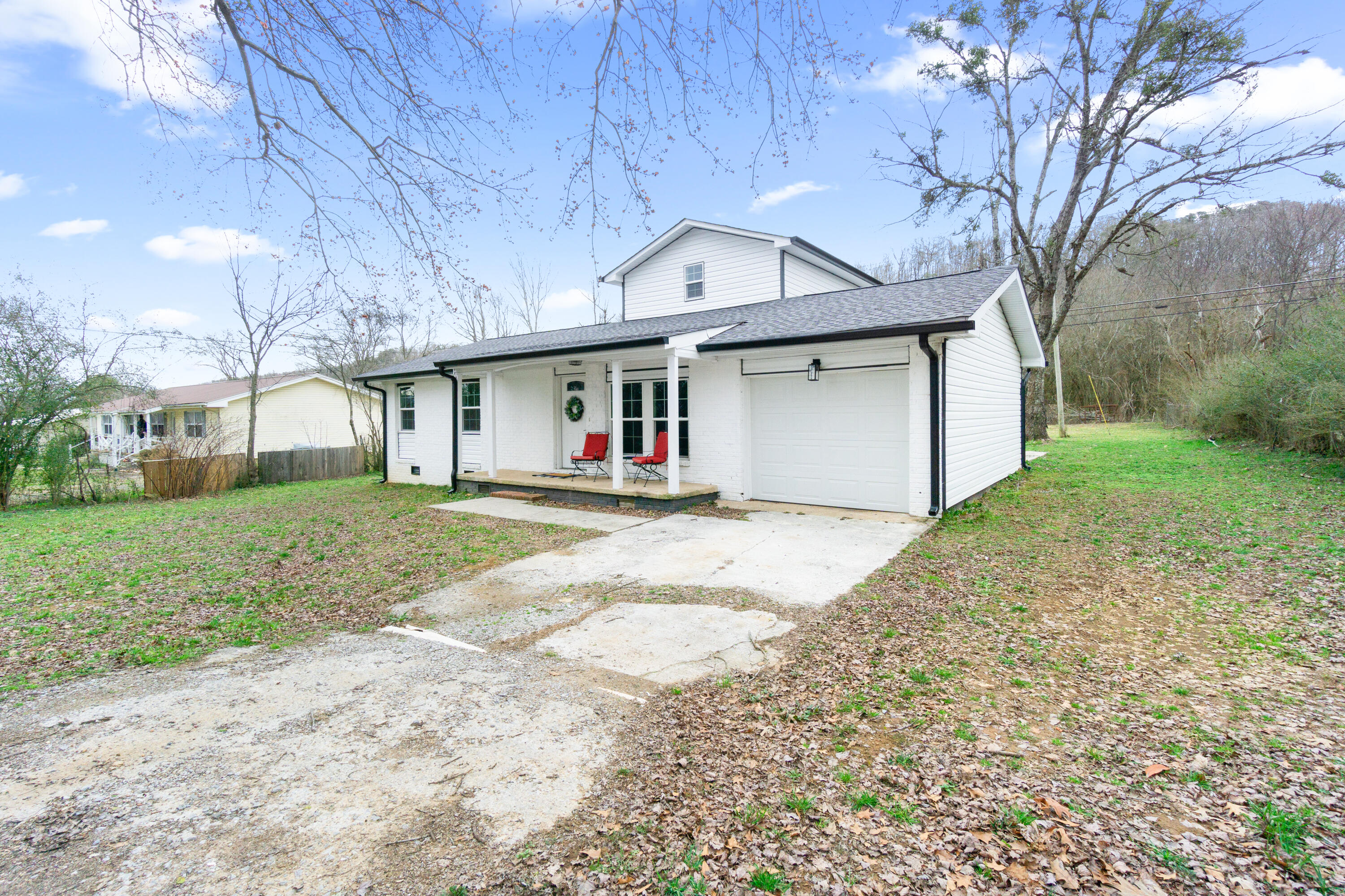 2703 Shellmound Road