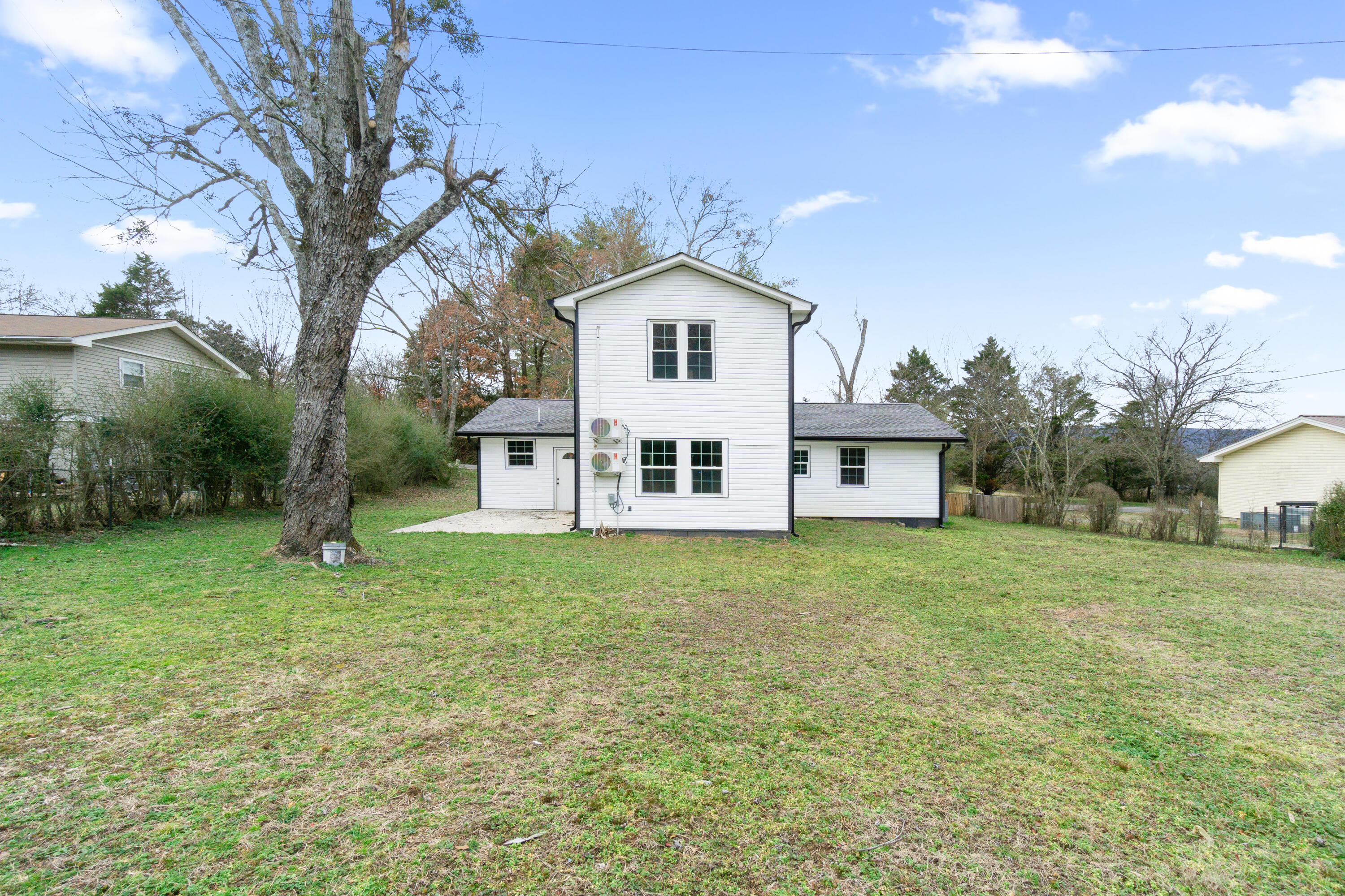 2703 Shellmound Road