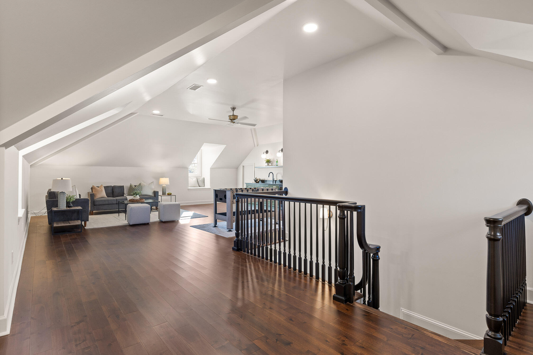 1225 Scenic Highway