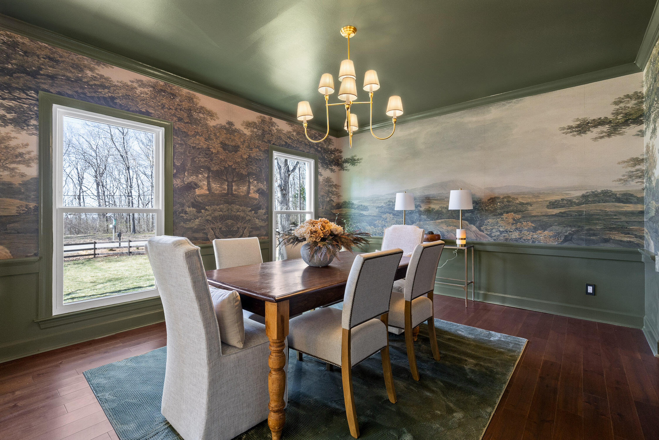 1225 Scenic Highway