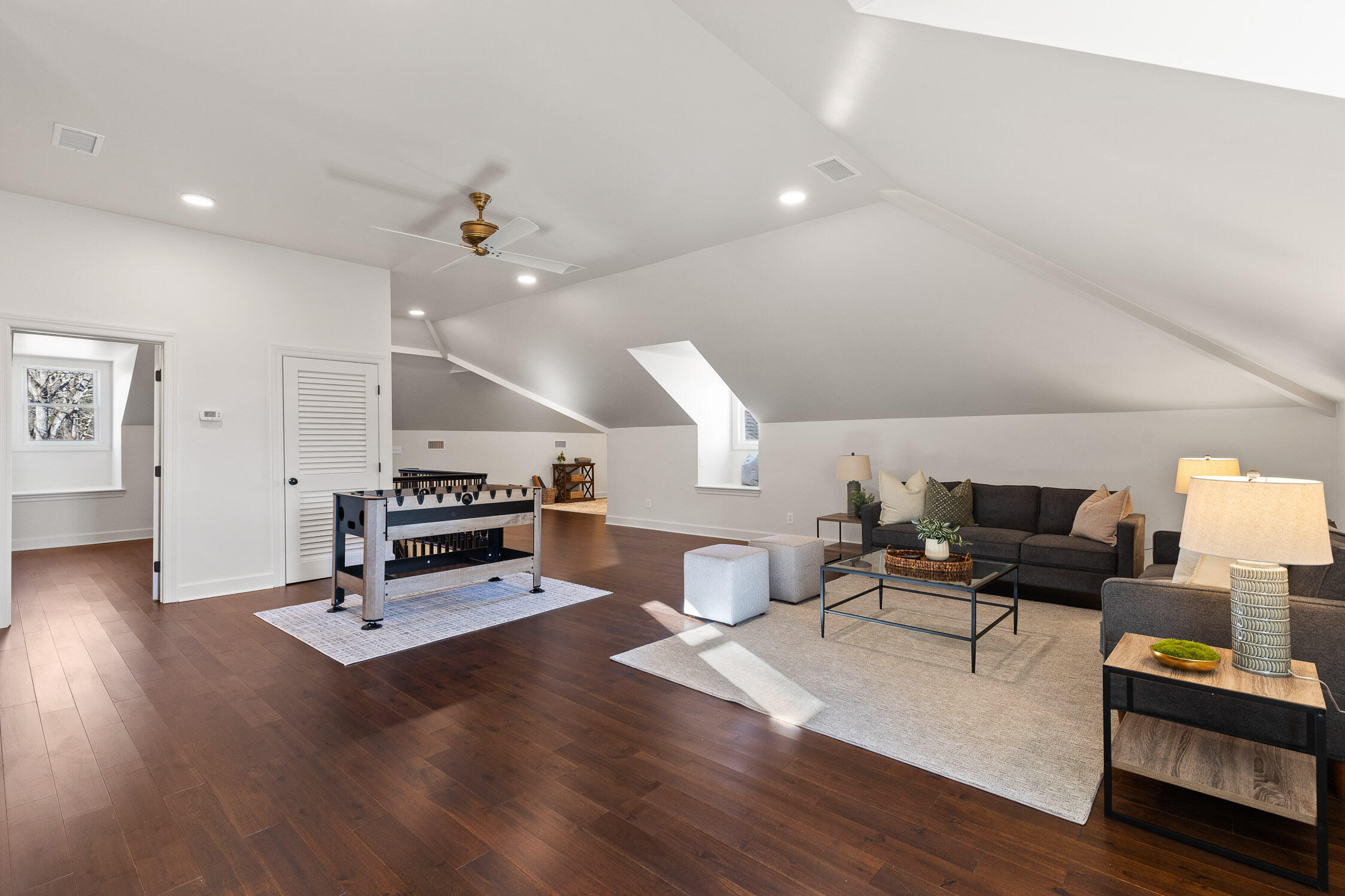 1225 Scenic Highway