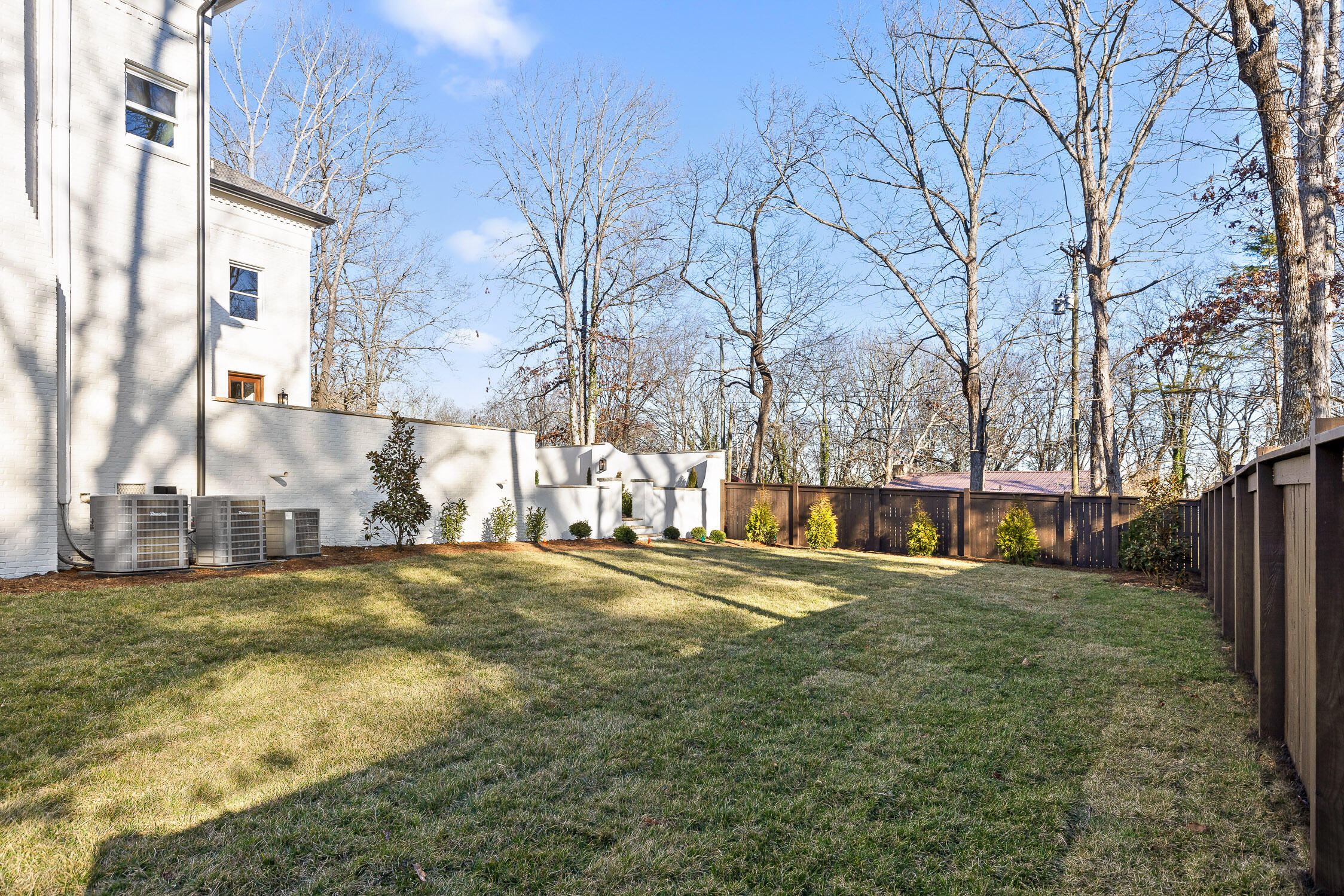 1225 Scenic Highway